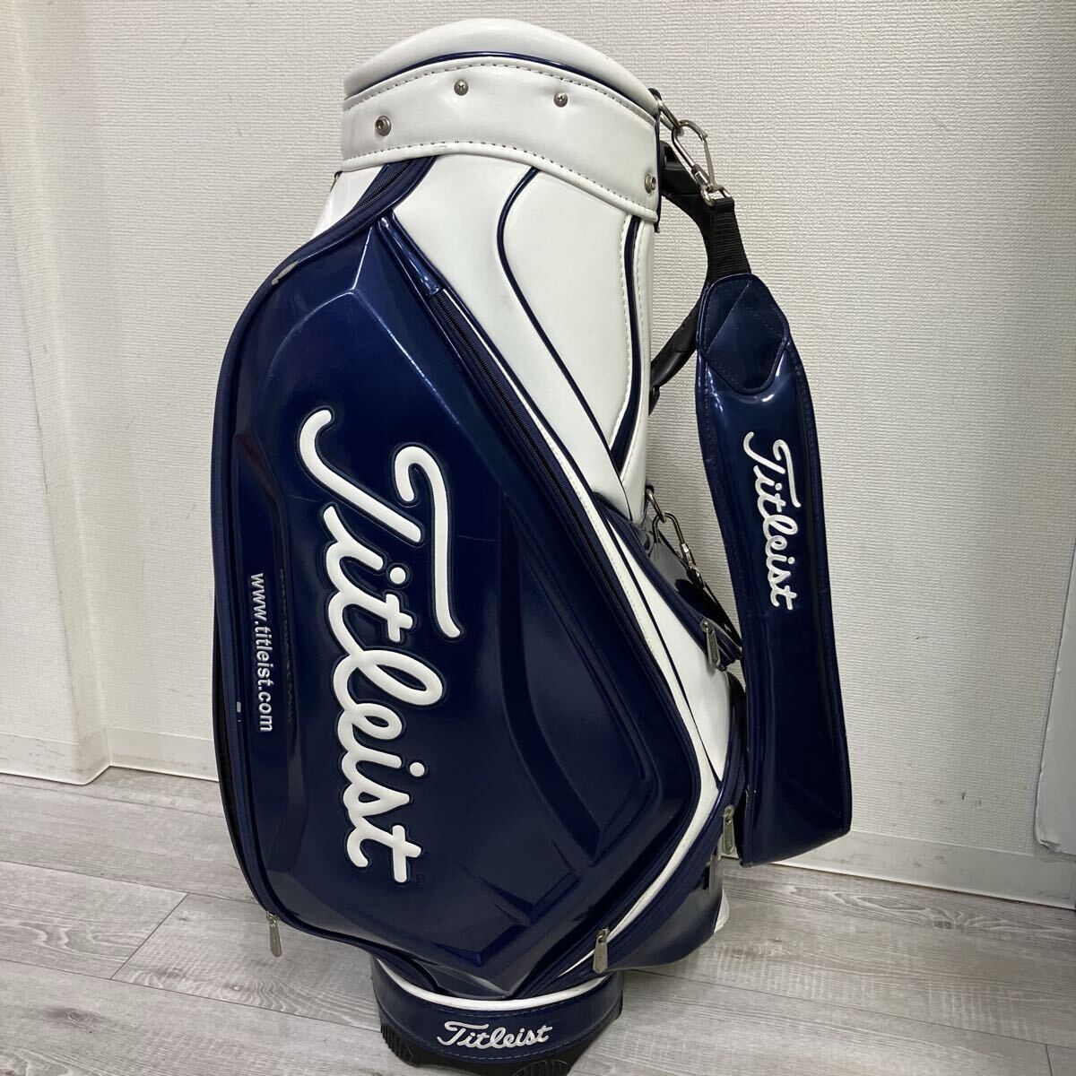 Titleist ゴルフバッグ・キャディバッグ 美品 タイトリスト フード未