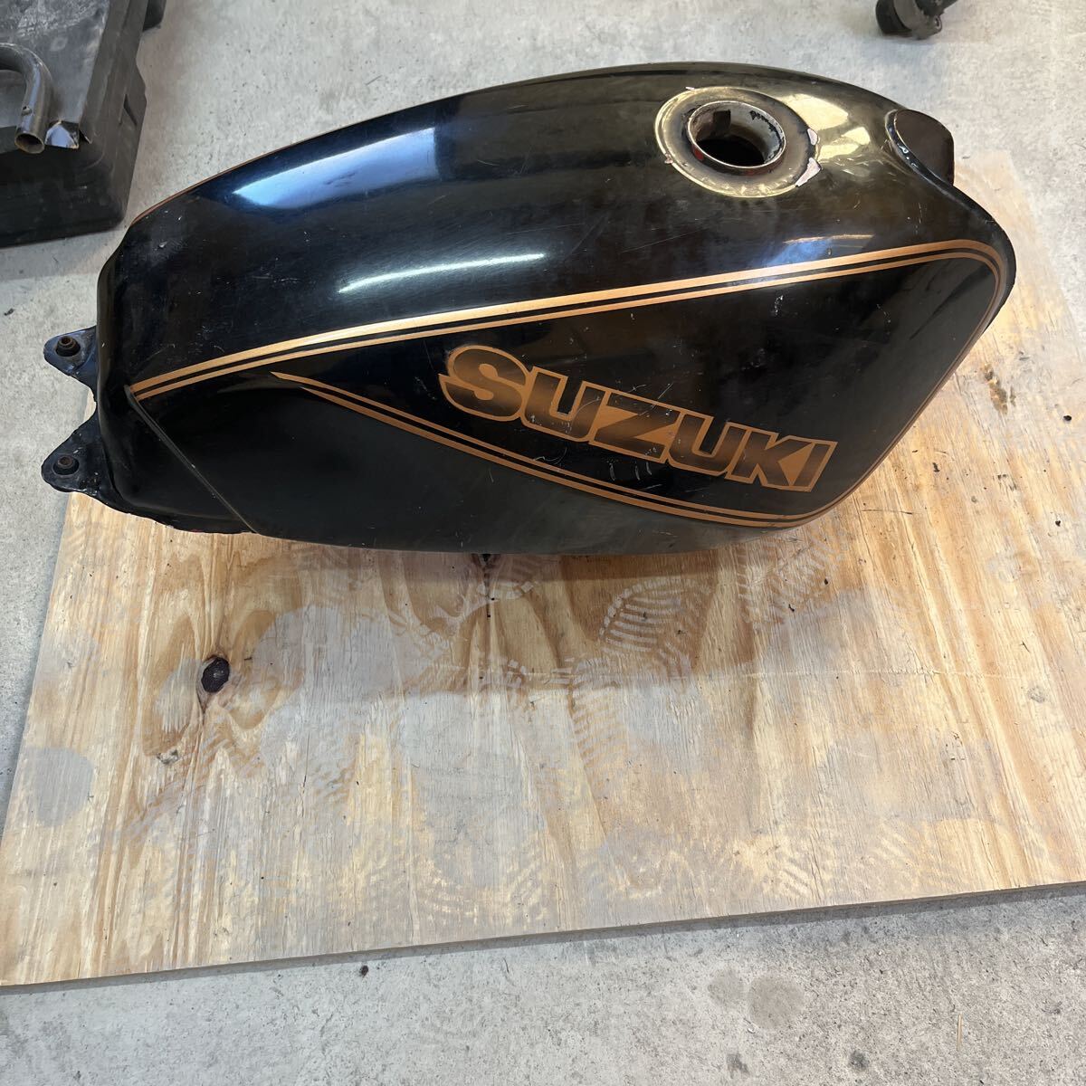 2026年最新】Yahoo!オークション -gsx400f タンクの中古品・新品・未