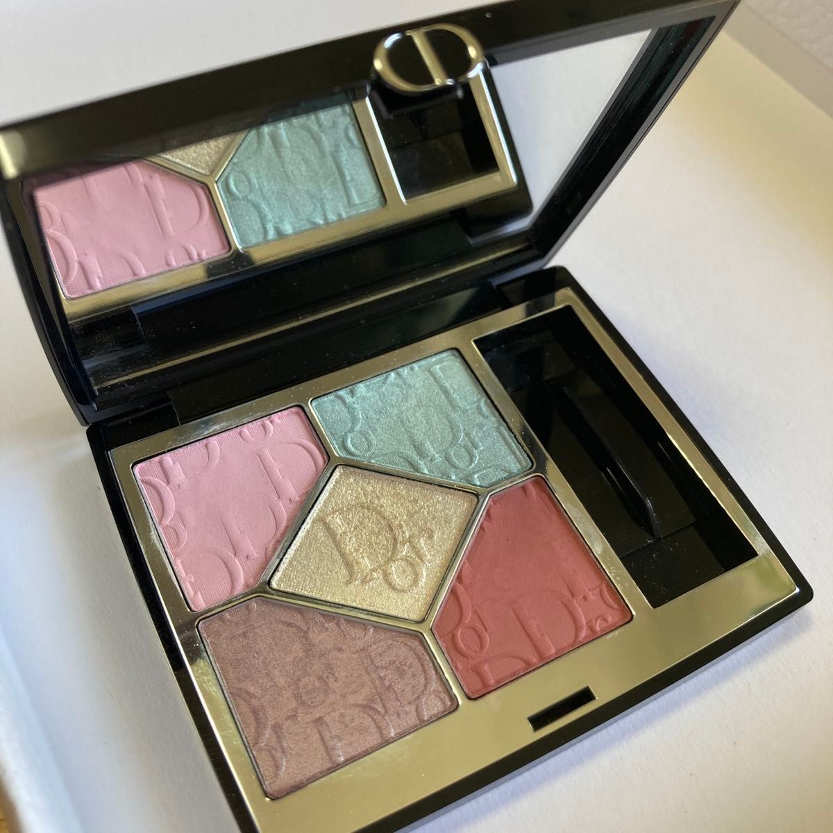 新品 Dior ディオールショウ サンク クルール ＜アイシャドウ＞ 645