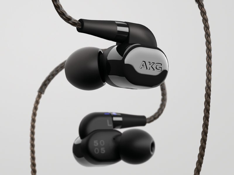 AKG、約10万円の新リファレンスイヤフォン「N5005」。BTケーブルや音質