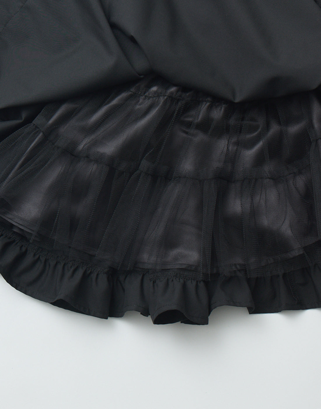 Frill heart stone logo skirt – AVENCHUMU （アバンチュウム）