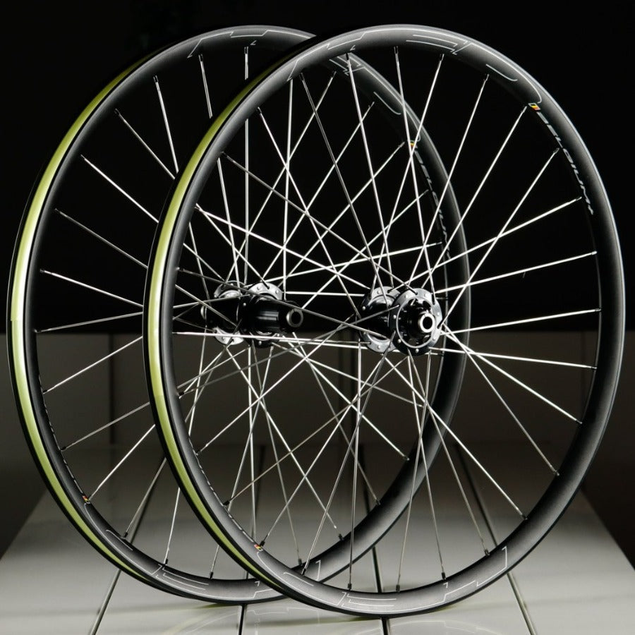 Chris King HED Belgium R R45D Disc Wheelset - AVT.Bike