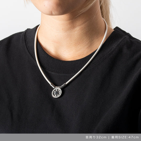 Healthcare Necklace Earth mini 2.0 – BANDEL®︎｜公式オンラインストア