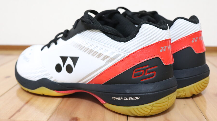 YONEX パワークッション65Zレビュー】グリップ力が向上してコートに
