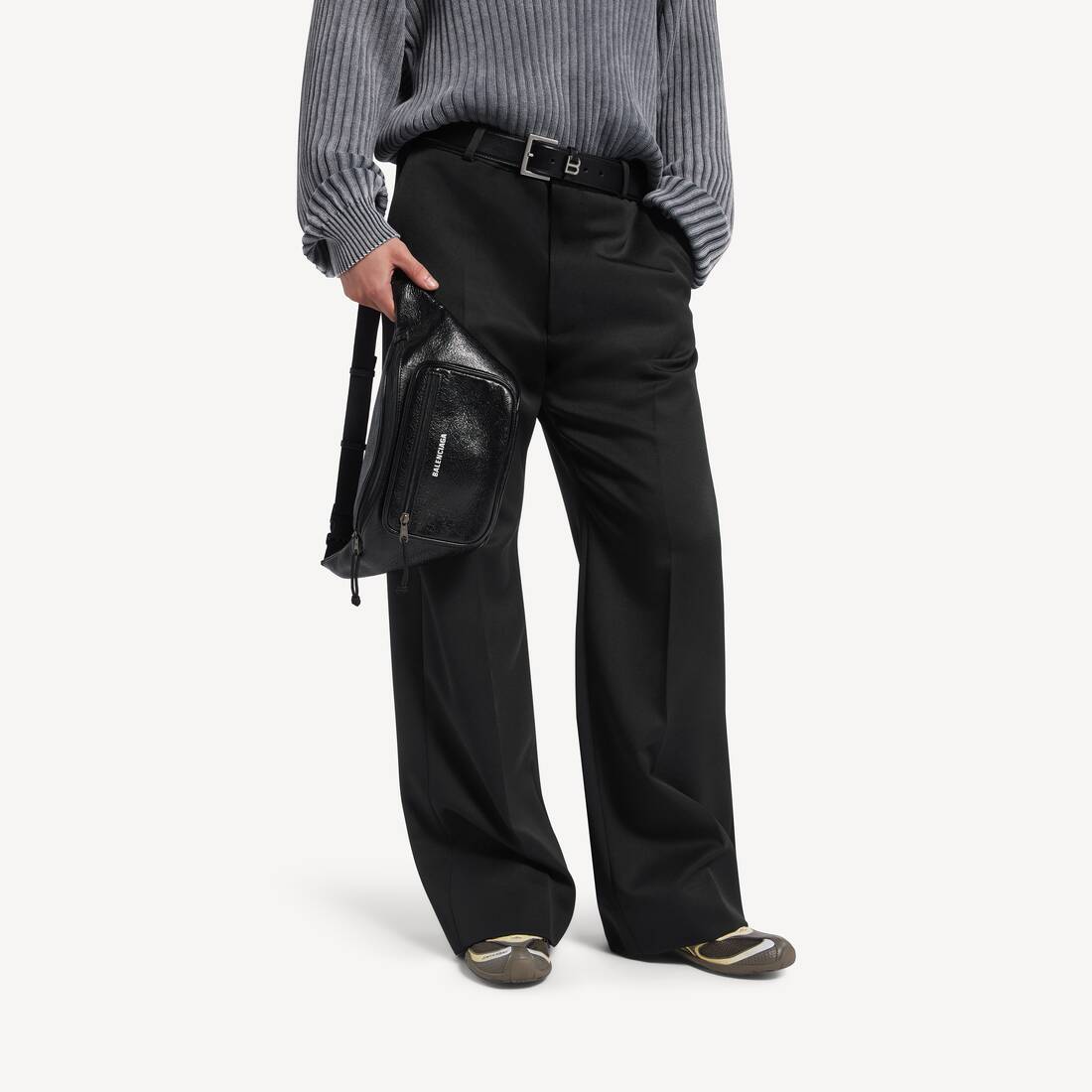 ブラック の メンズ Explorer ベルトバッグ | Balenciaga JP