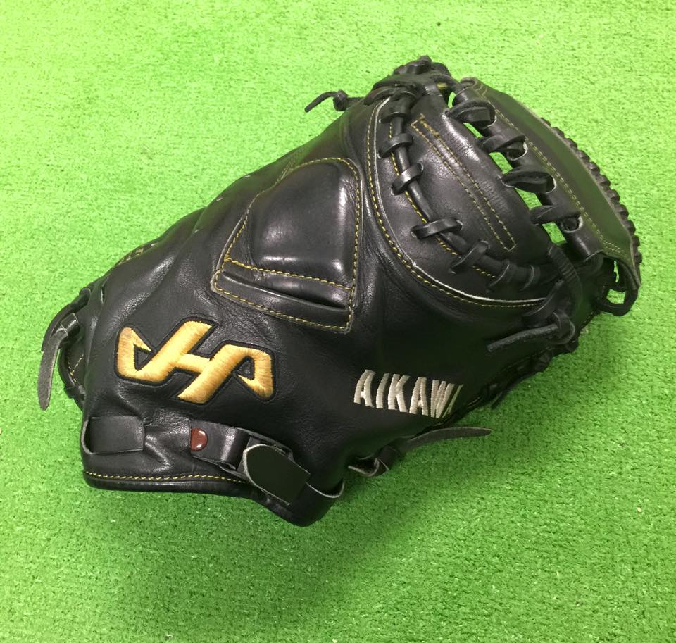 プロ野球選手の実使用グローブ |