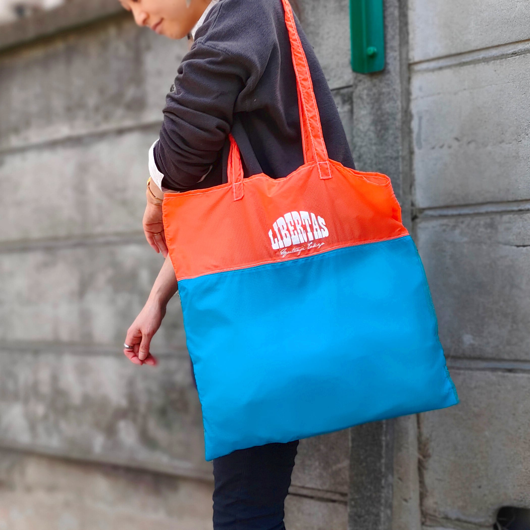 LIBERTAS - NYLON ECO-FRIENDLY TOTE | BamBooks the Heritage