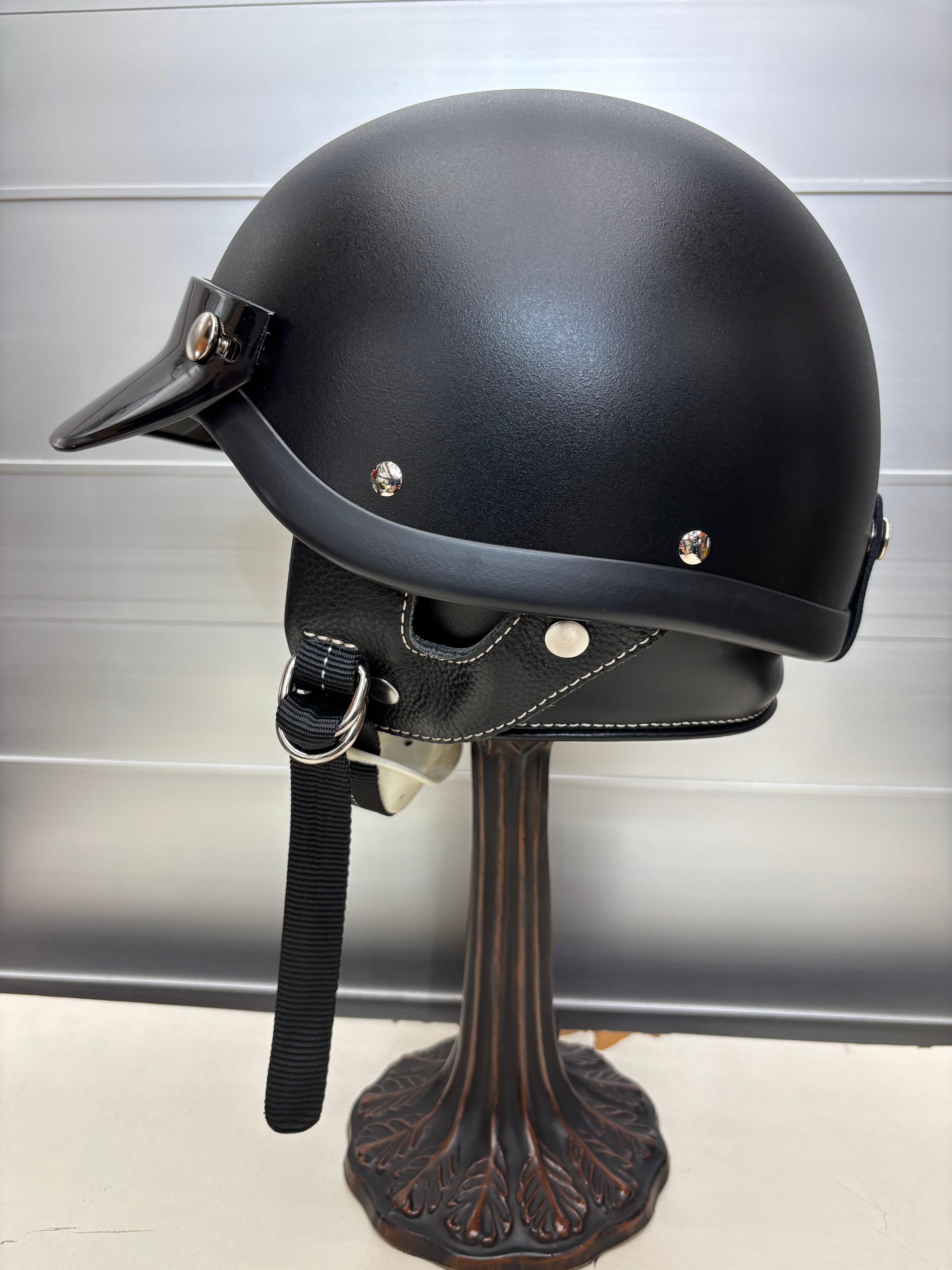 オーシャンビートル ショーティー4 別注 マットブラック チンカップ白