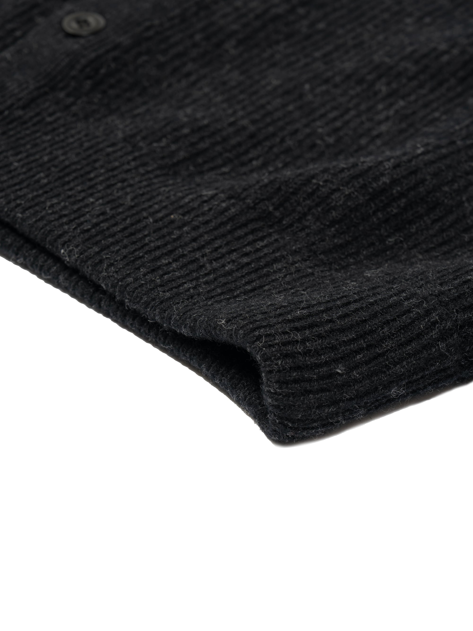Super Comeback Lamb Wool Crew Neck Cardigan (black) | OVY