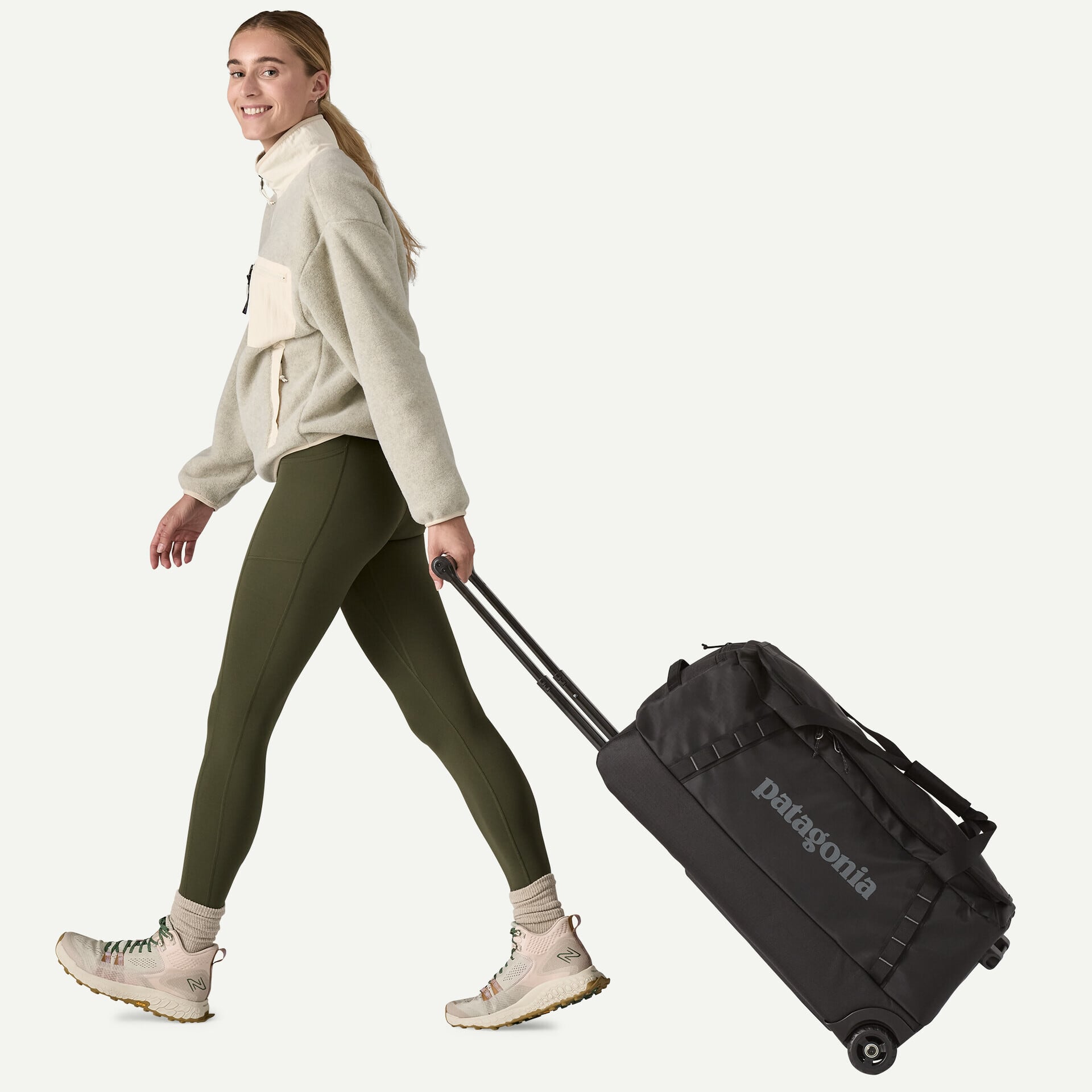 パタゴニア ブラックホール・ウィールド・ダッフル 70L (カラー Black