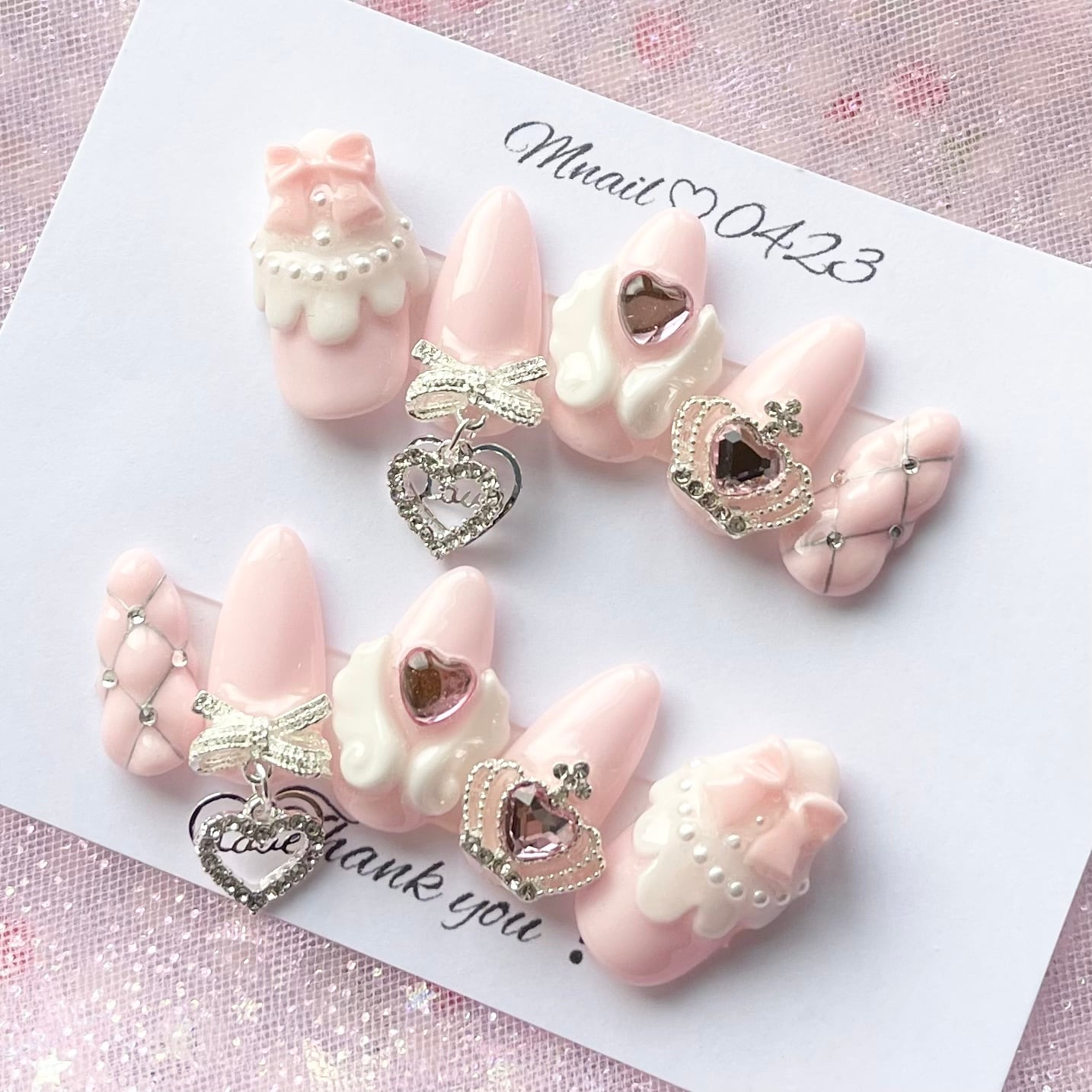 現品販売♥3dネイルチップ♡ 地雷系ネイル ちゅるんとホワイトピンク