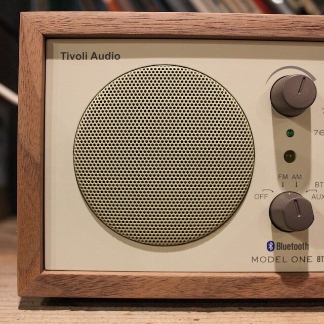 Tivoli Audio AUX IN WiFiラジオ Tivoli Audio AUX IN WiFiラジオ