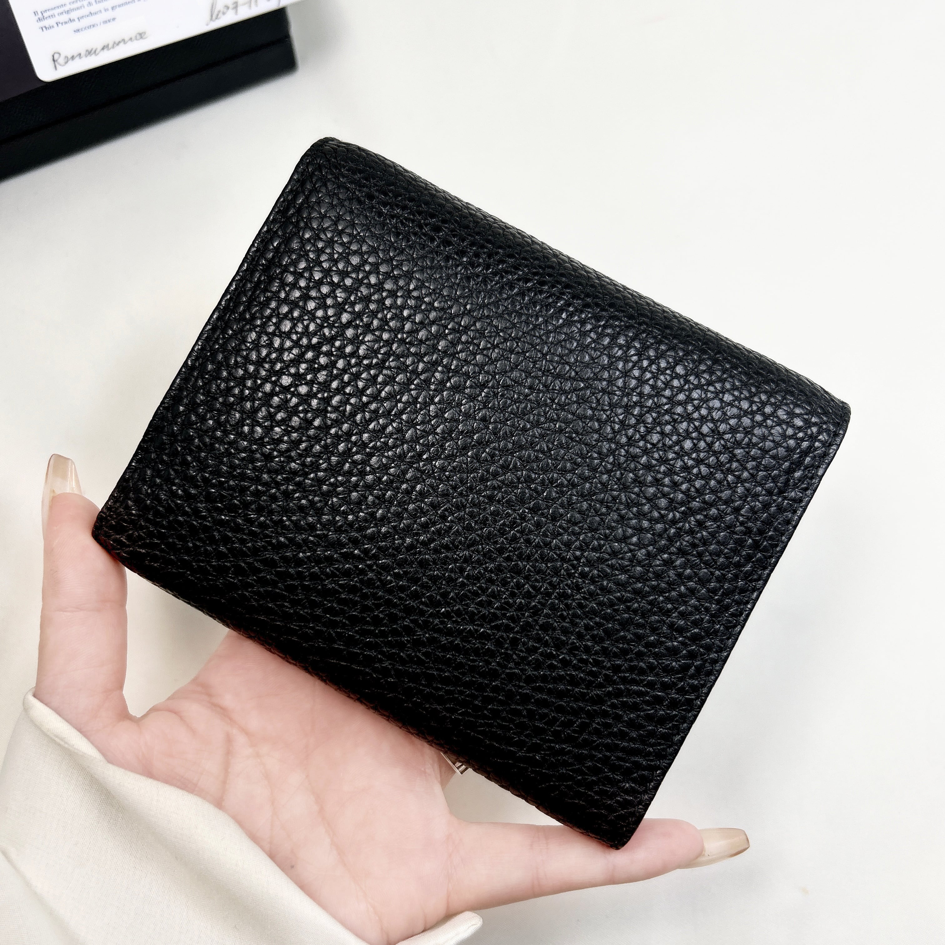 プラダ 財布 三つ折り ヴィッテロダイノレザー 【付属品完備※未使用に
