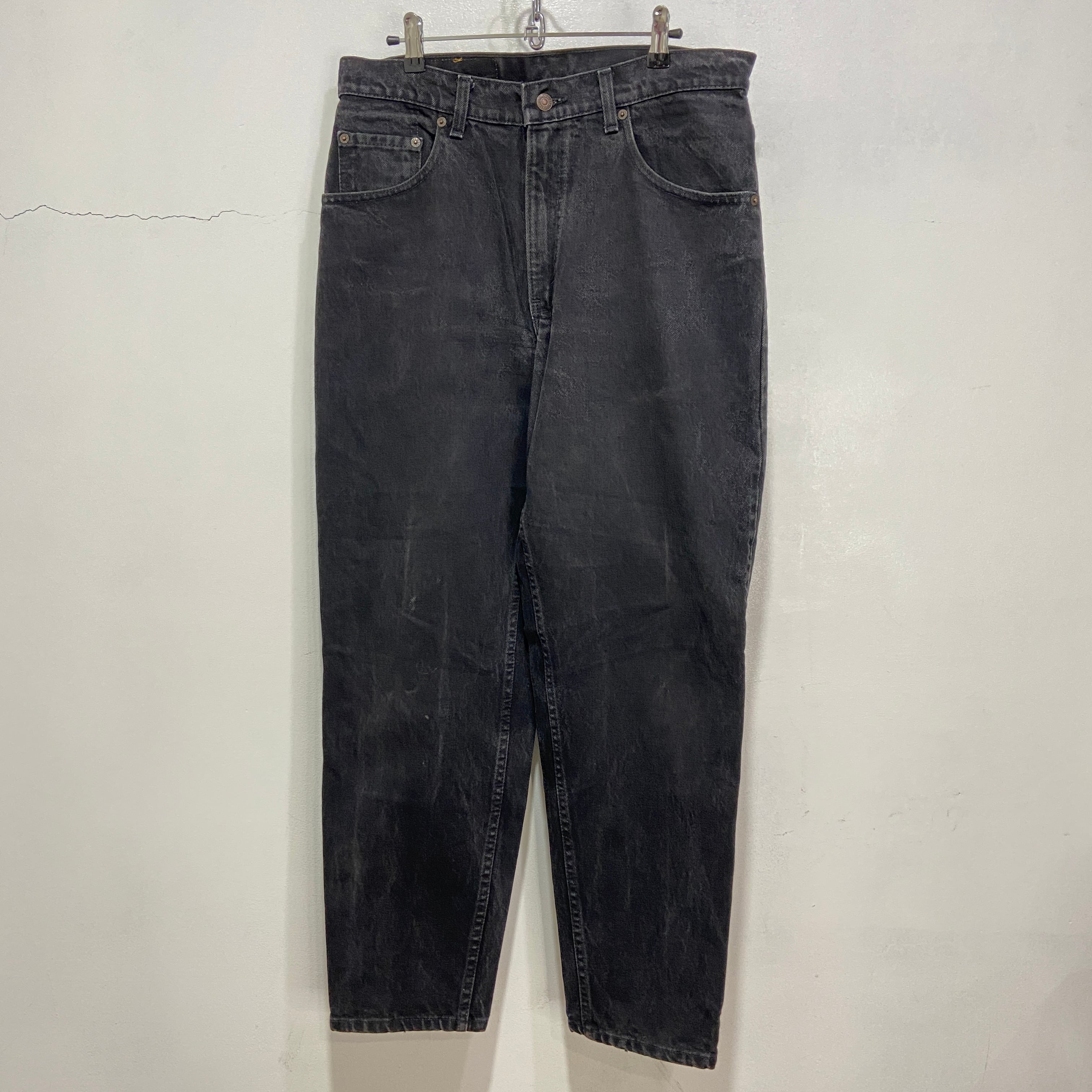 90s USA製 Levi's 560 ブラックデニムテーパードパンツ W33 | 古着屋 Uan