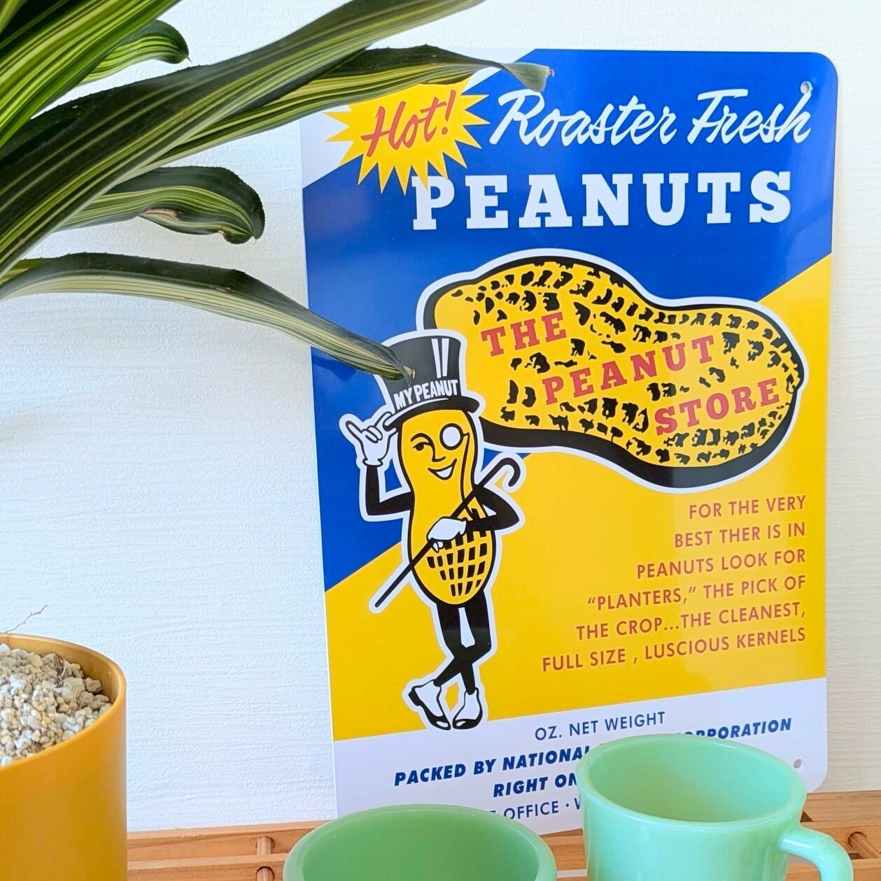 Mr.Peanut ( ミスターピーナッツ ) 】Planters / Plastic Sign Board