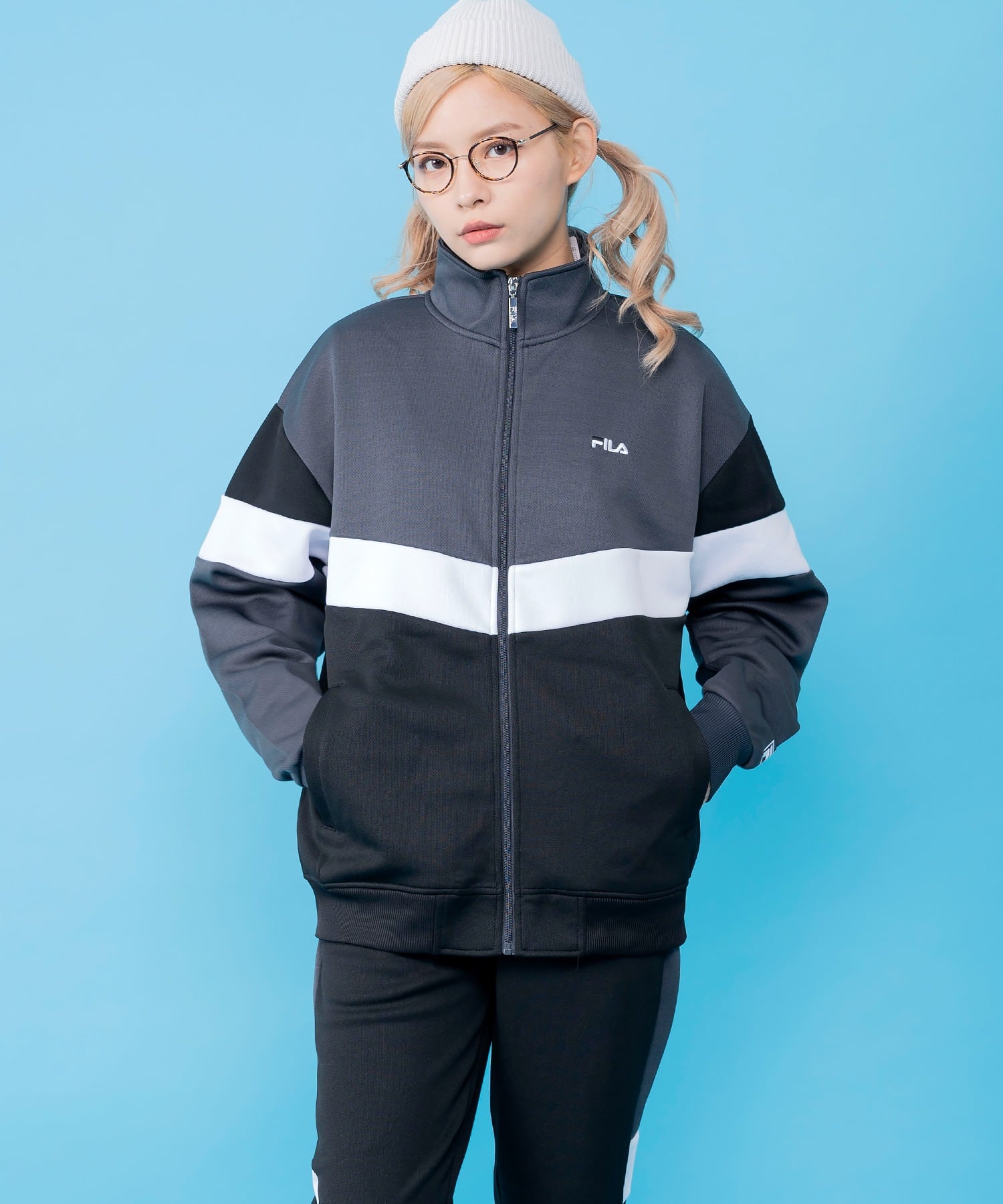 ユニセックス向けのブランドをメインにした、カジュアルな洋服や服飾