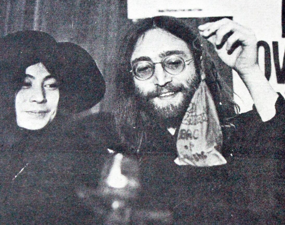 額装品/War is Over/オノ ヨーコ/展示会限定 Vintage 1969/John & Yoko