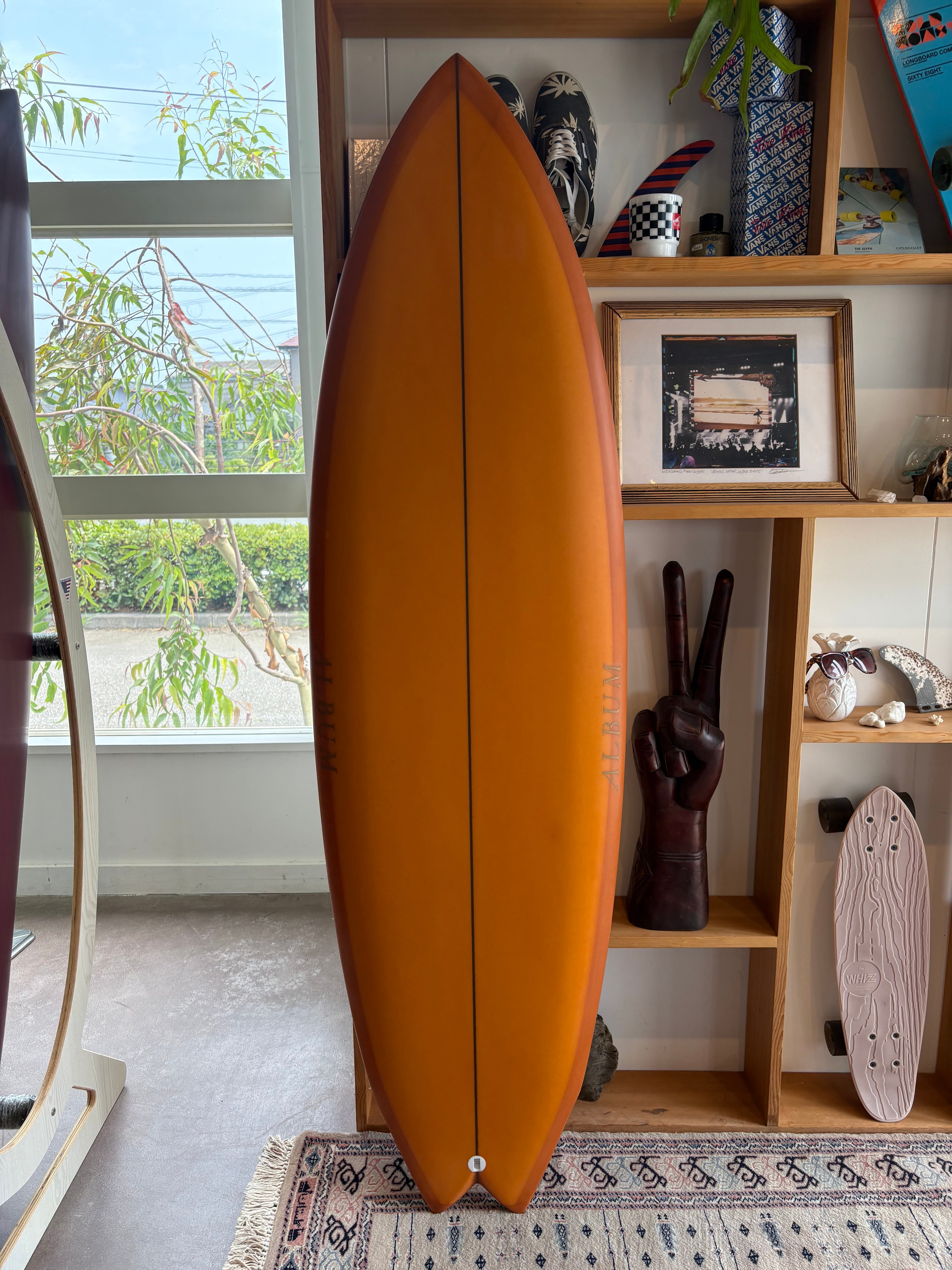 ALBUM SURFBOARD 5'6