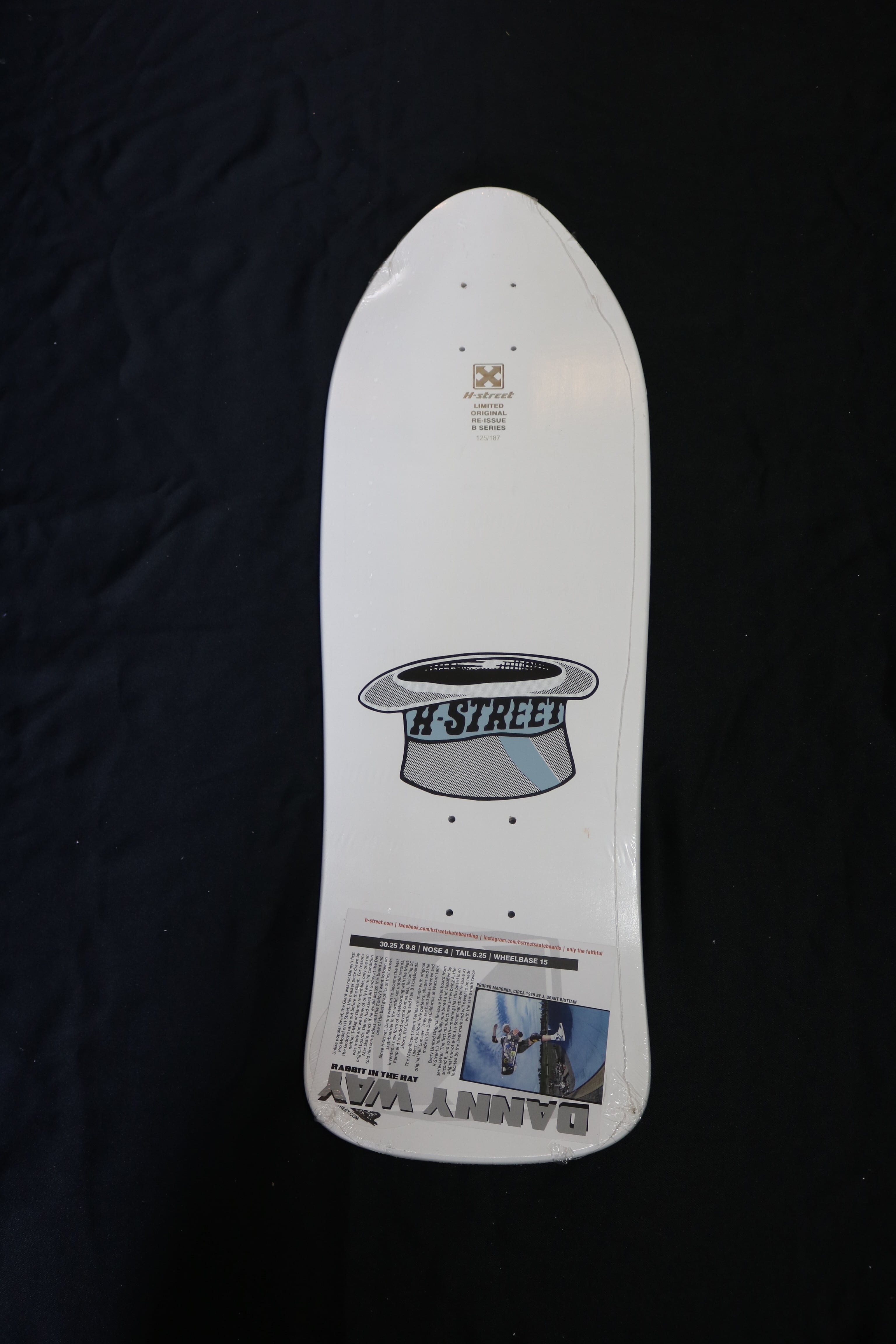 H-STREET SKATEBOARDING skate deck DANNY WAY RABBIT IN THE HAT TM7