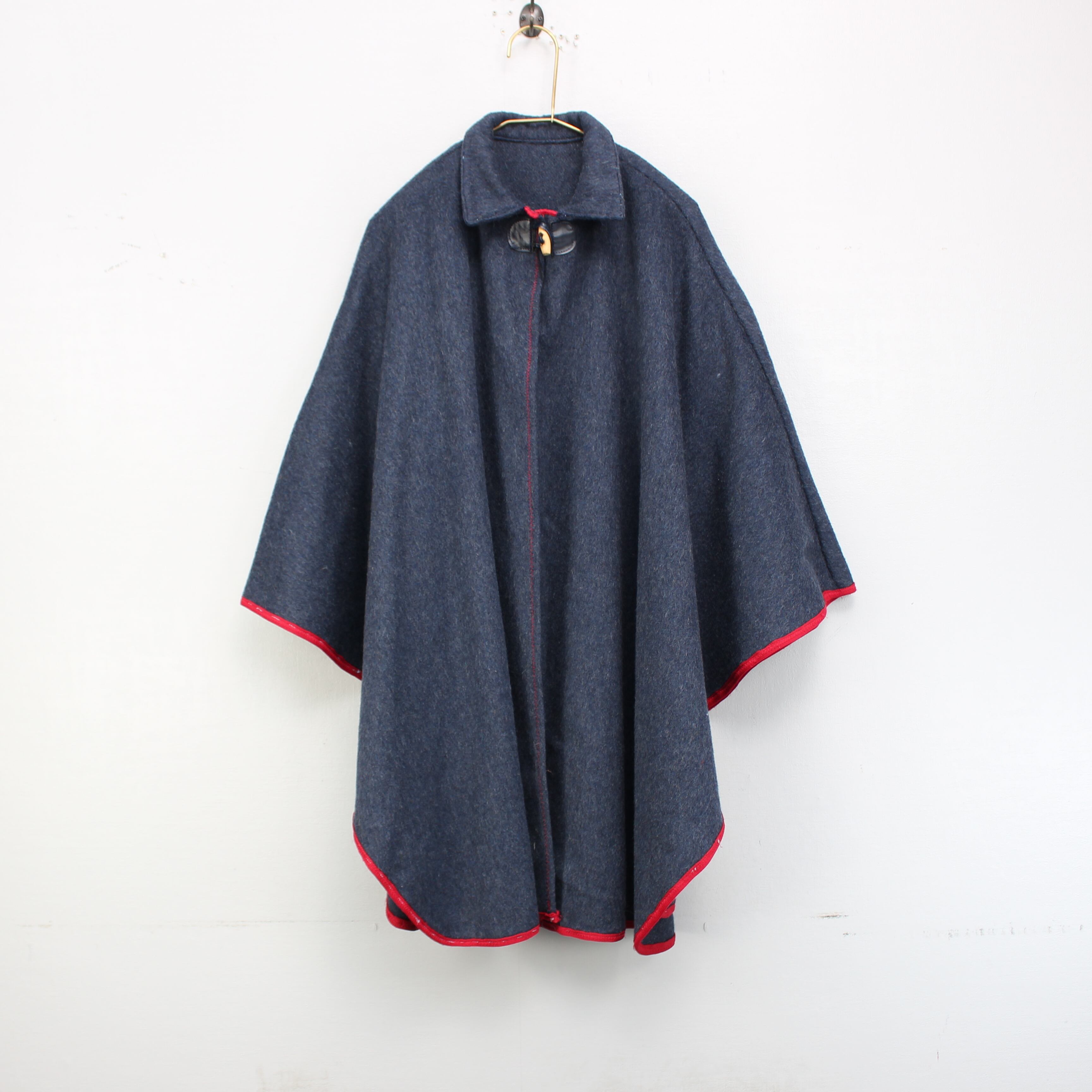 EU VINTAGE PIPING DESIGN WOOL CAPE COAT PONCHO/ヨーロッパ古着