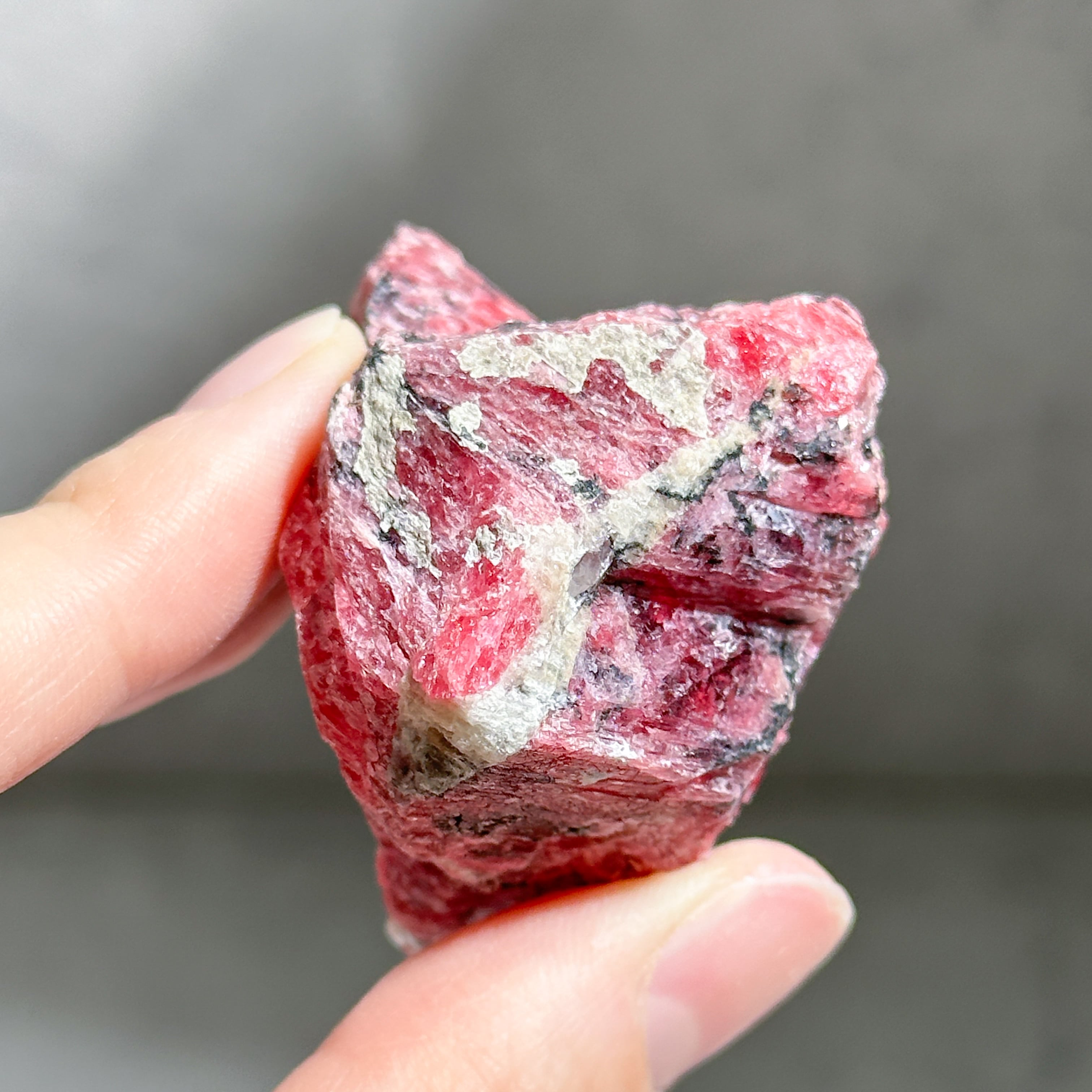 高品質◎ ロードナイト 原石33◇Rhodonite◇パワーストーン・天然石