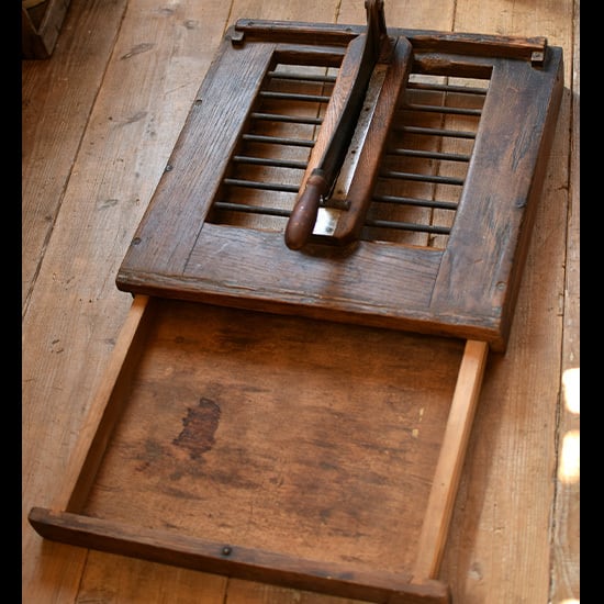 フランス 木製パン切り台 カッティングボード | Brocante de La