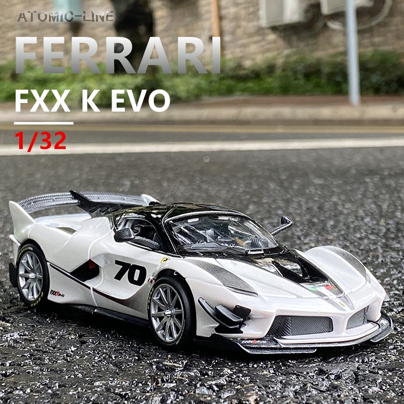 Ferrari FXX K EVO フェラーリ 1/32 ミニカー 全2色 ライト点灯
