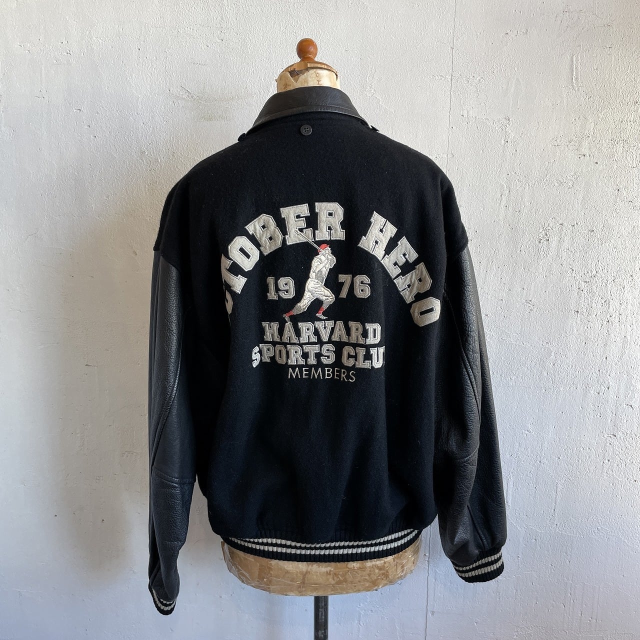 HARVARD UNIVERSITY スタジャン ブラック HARVARD UNIVERSITY