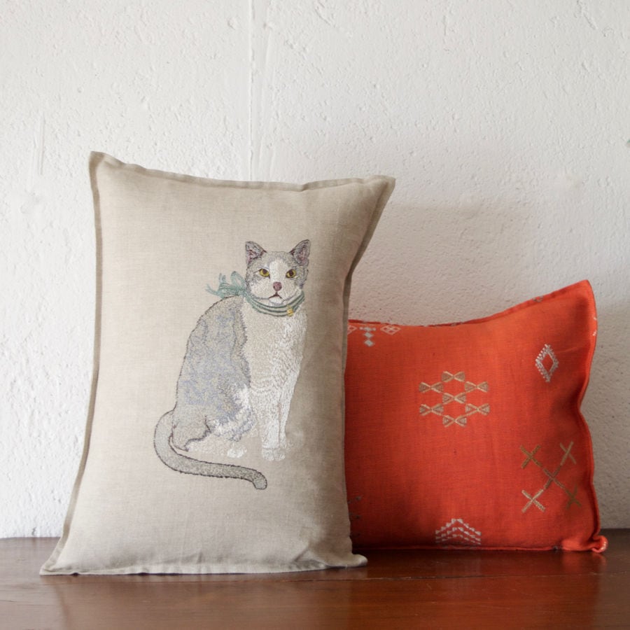 CORAL&TUSK [Fancy Cat] 首にリボンの猫 クッション カバー 30x40cm