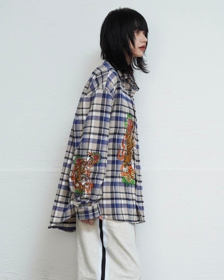 TIGER checked shirt | チュウカタベタイ