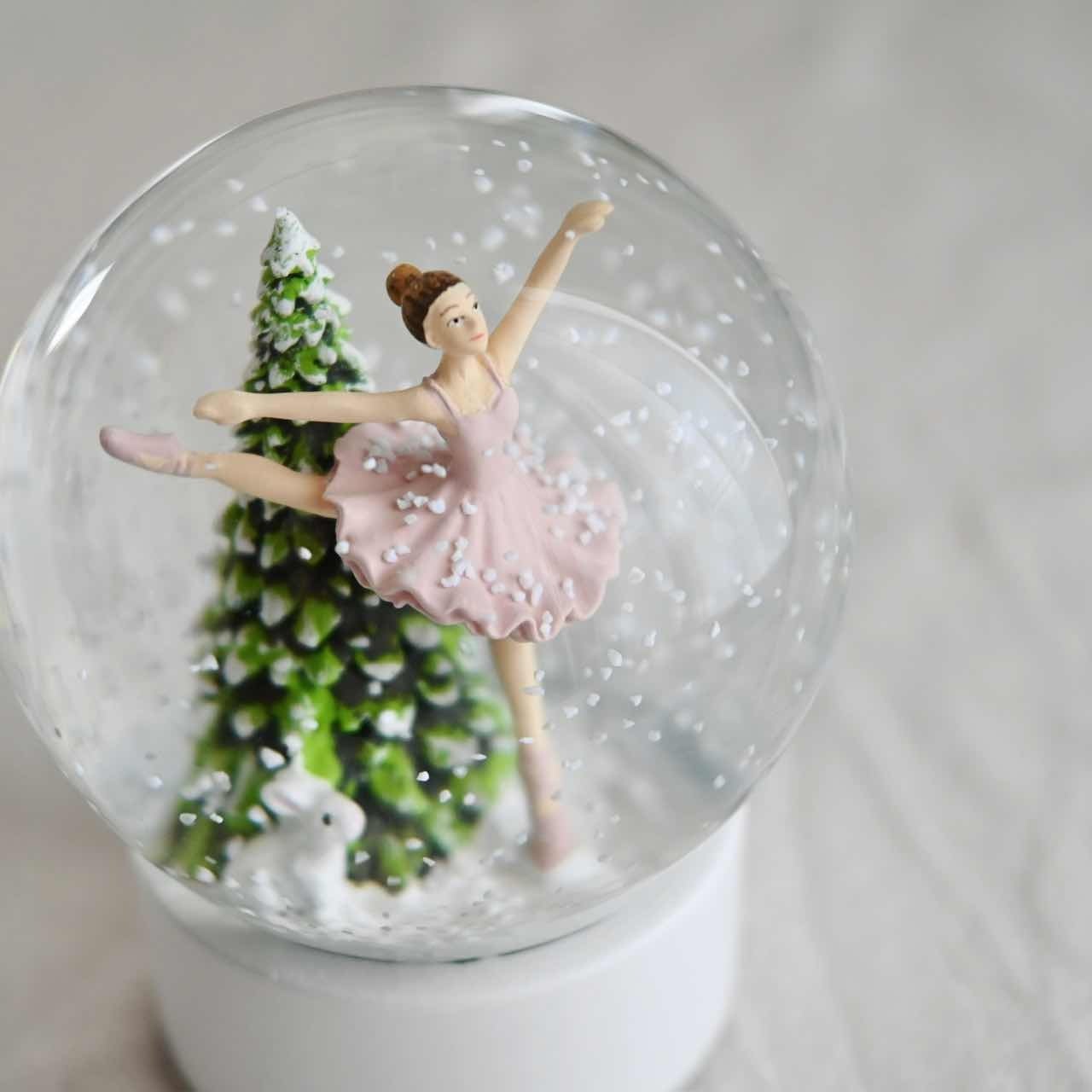 バレリーナと雪景色のスノードーム｜クリスマス飾り ナチュラル