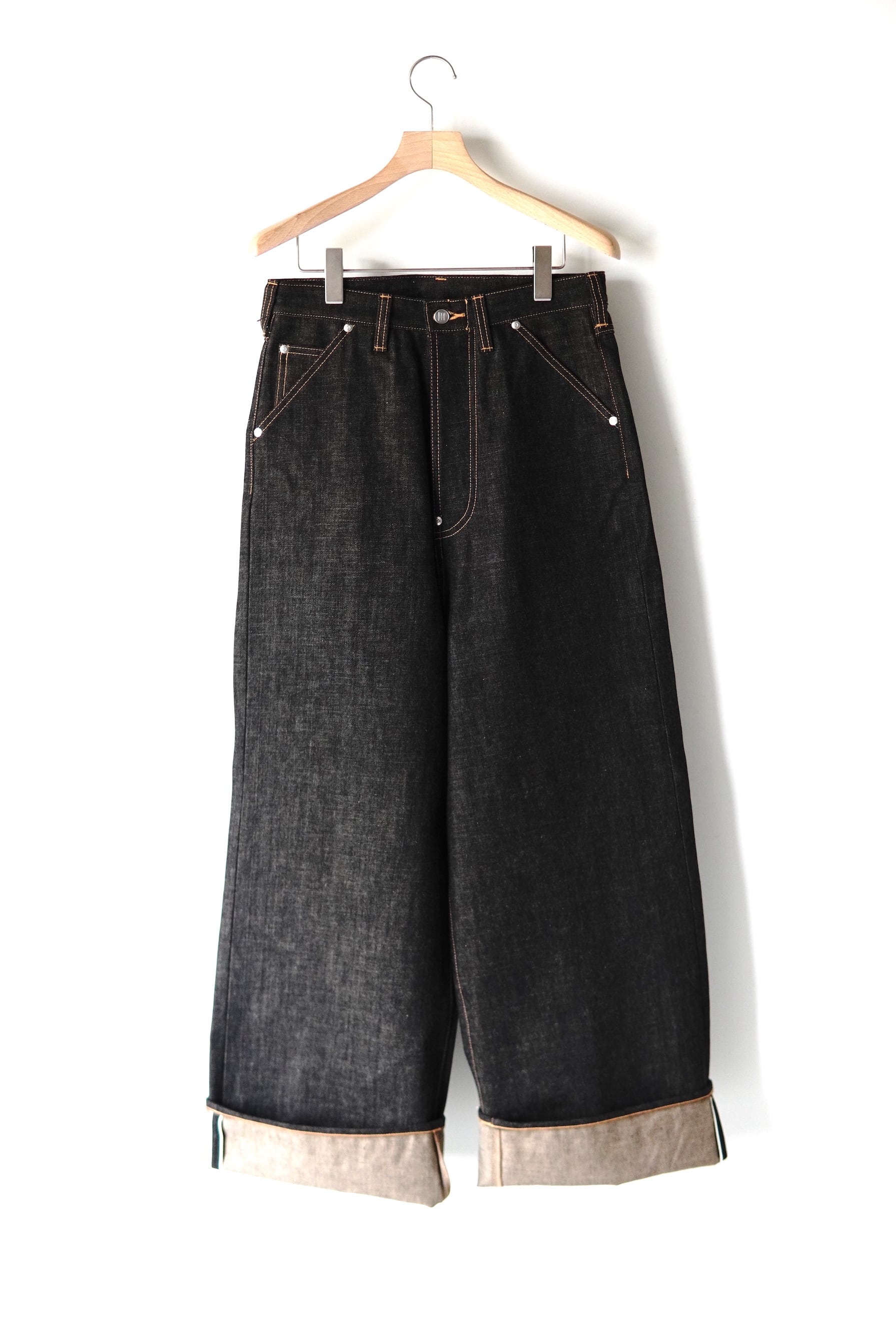 daisuke tanabe / coffee black denim trousers rigid | POETRY