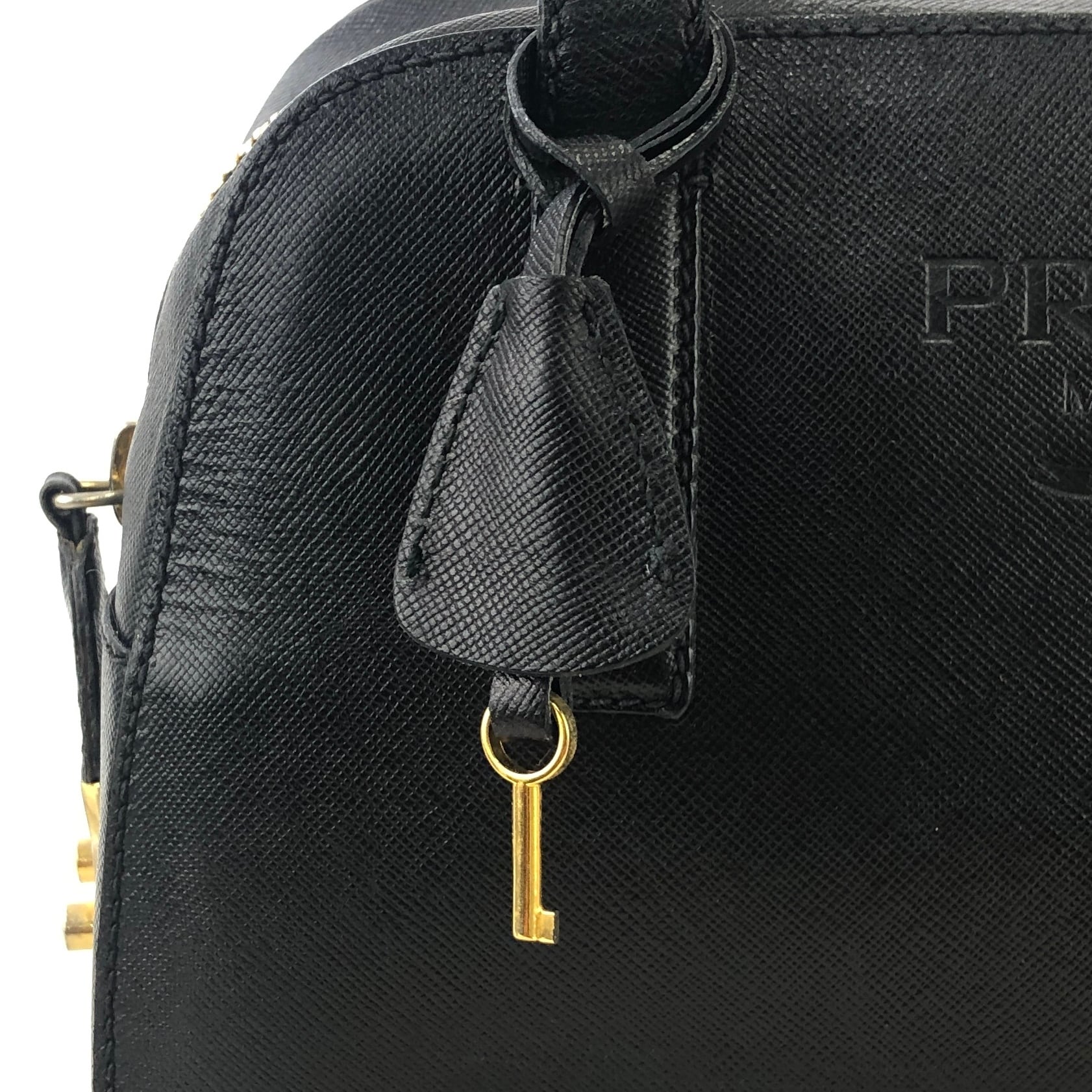 PRADA プラダ ロゴ型押し サフィアーノレザー サイドロック ショルダー