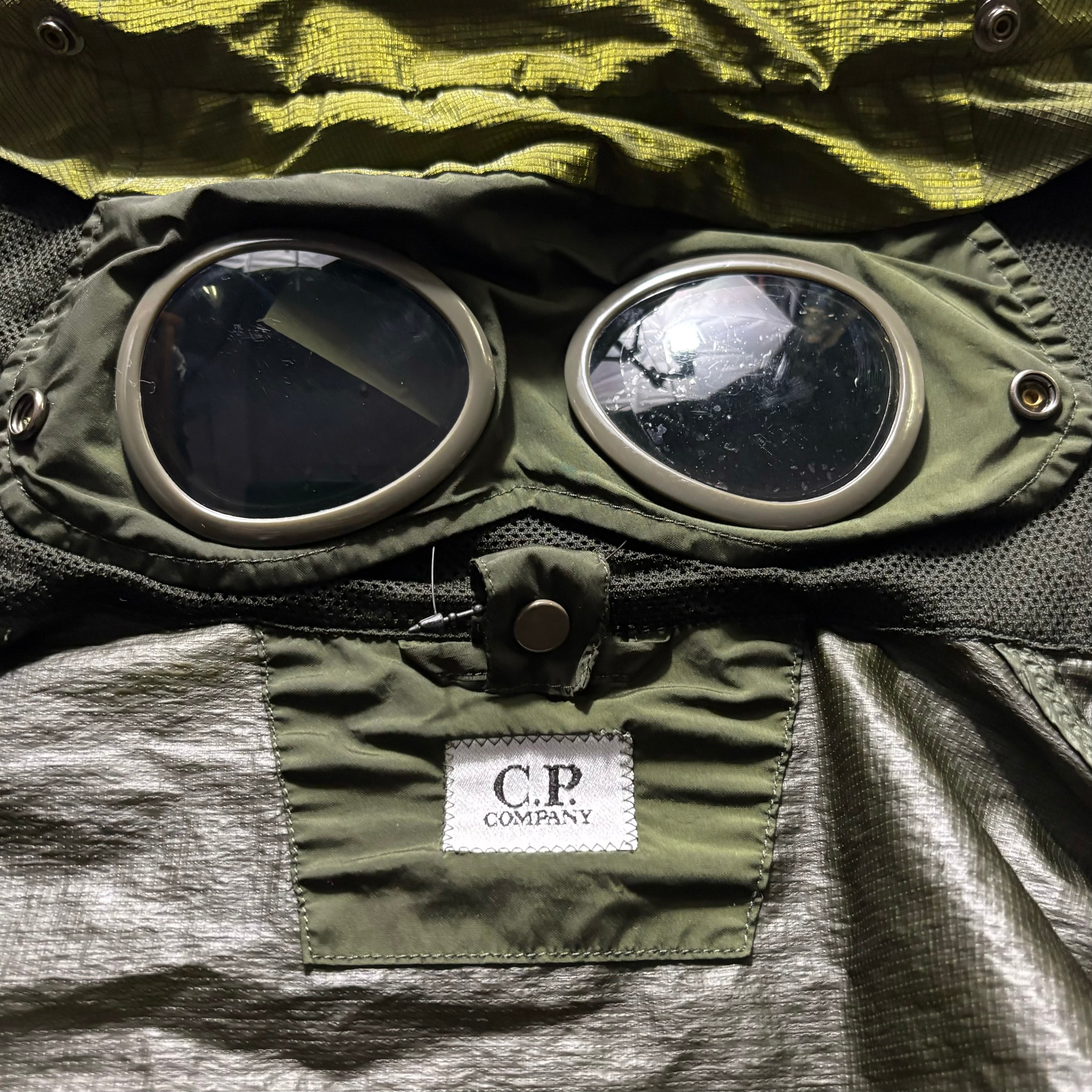 C.P.COMPANY P.Ri.S.M. mille miglia goggle jacket | NOIR ONLINE