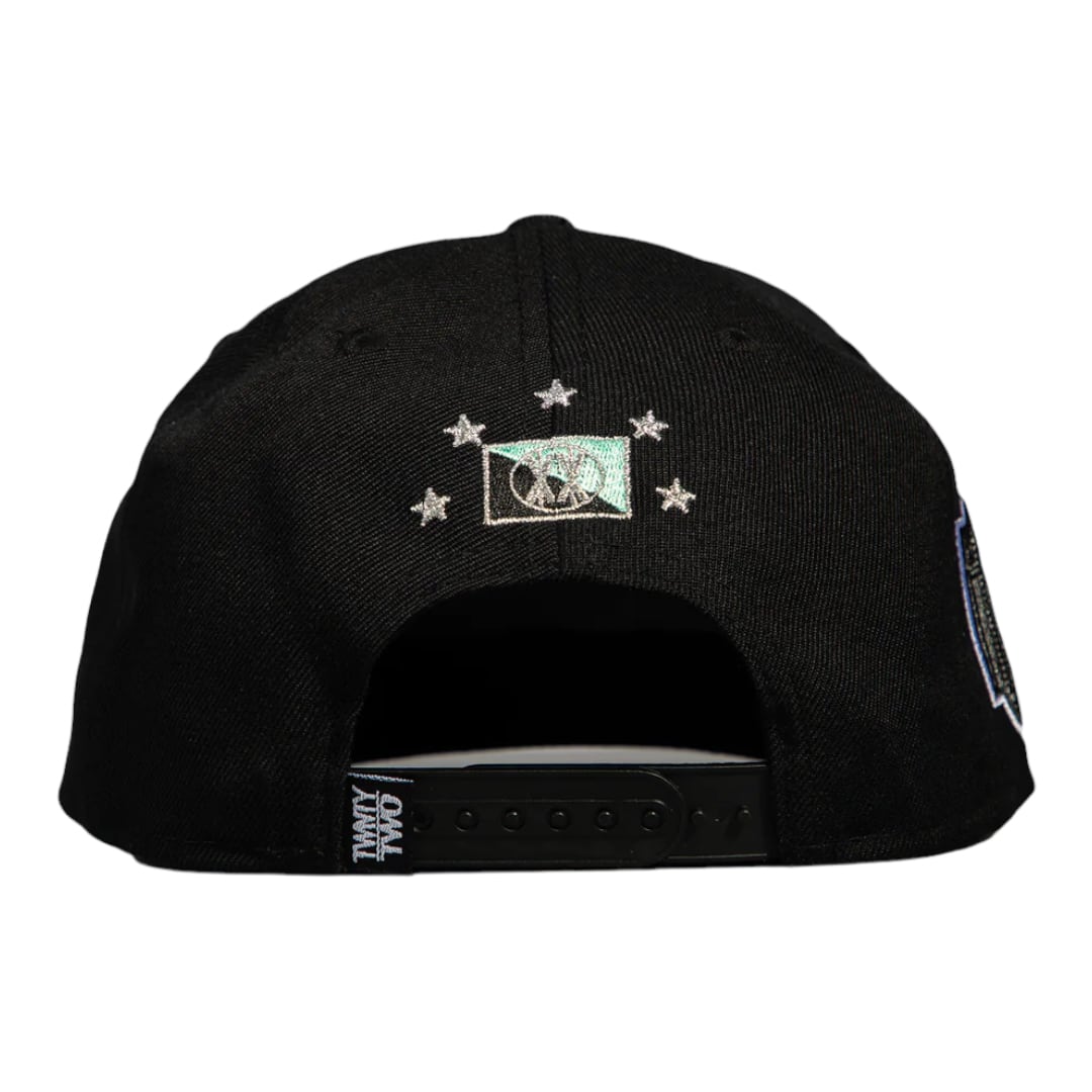 TWNTY TWO Snap back Limited Edition 