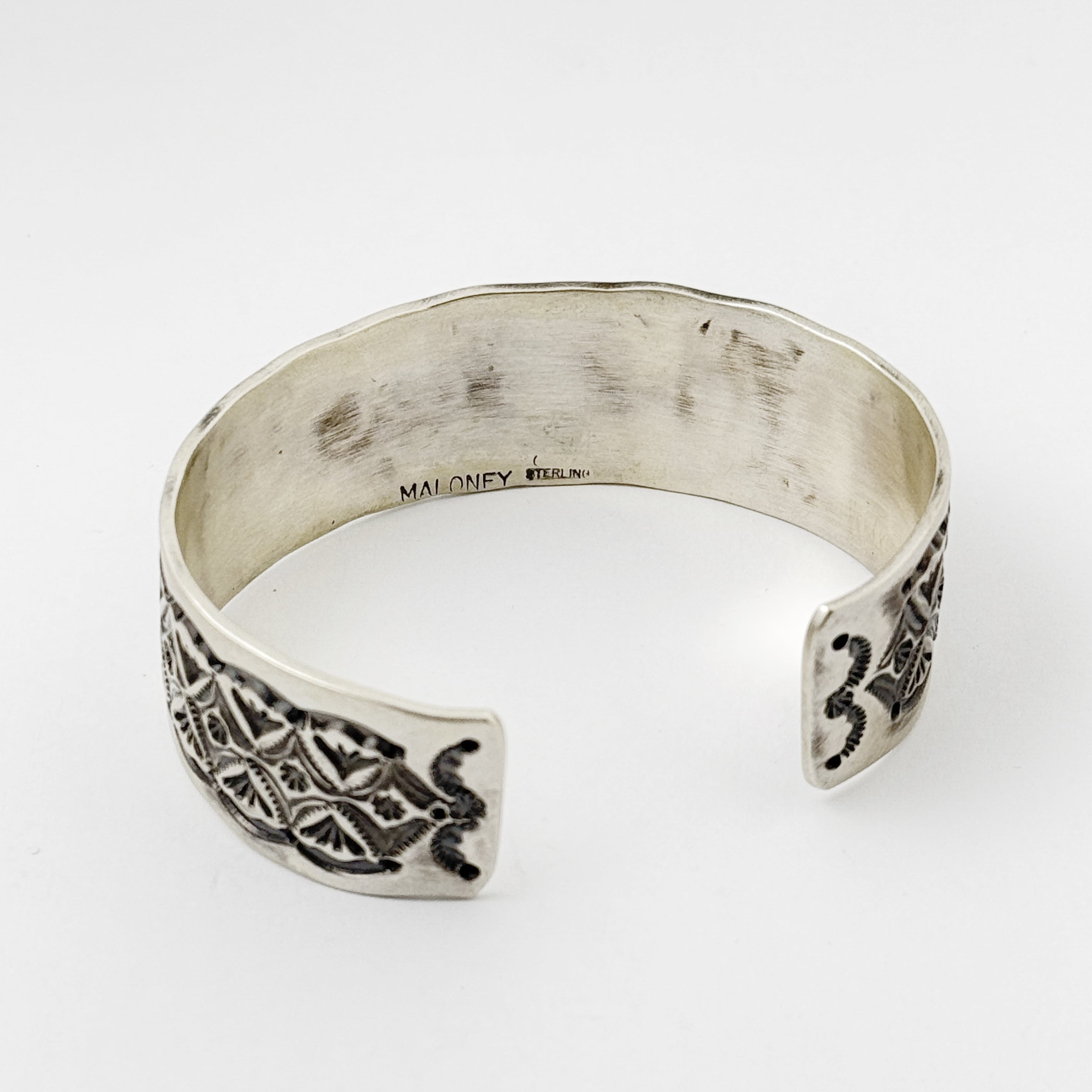 Indian Jewelry 》スタンプワーク バングル Leonard Maloney作