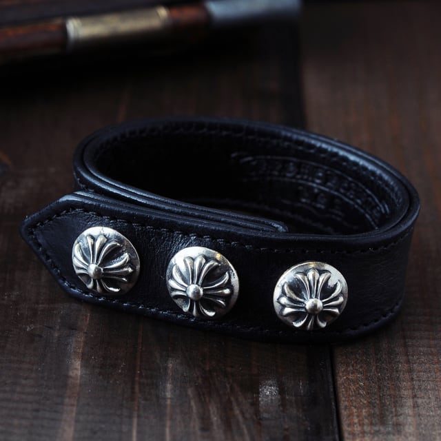 CHROME HEARTS クロムハーツ Bracelet ブレスレット】3ボタン2スナップ