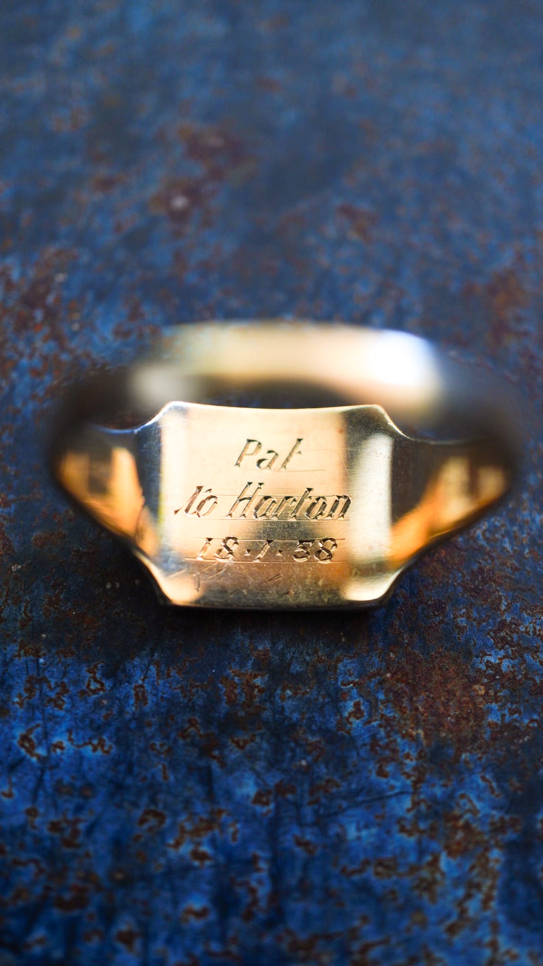 1957】U.K. VINTAGE 9ct イエロー ゴールド スクエア シグネット