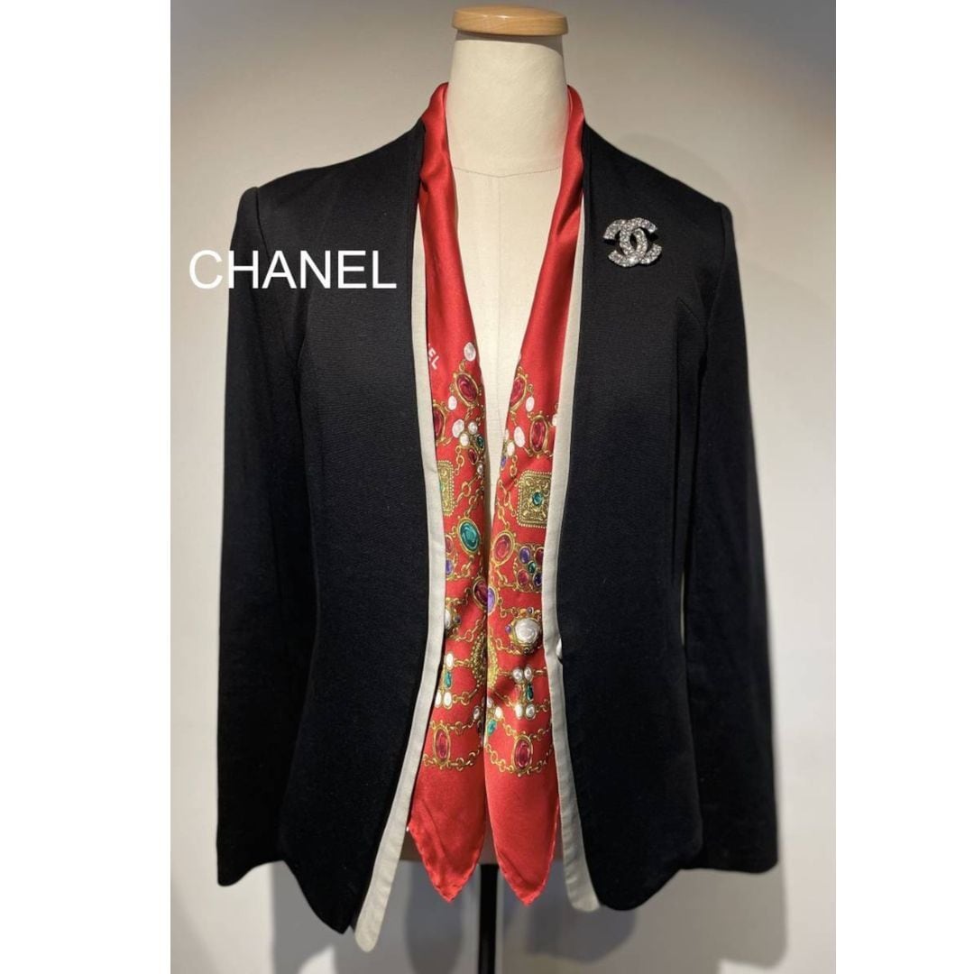 SALE！】CHANEL シャネル スカーフ ジュエリー柄 ビジュー柄 宝石柄