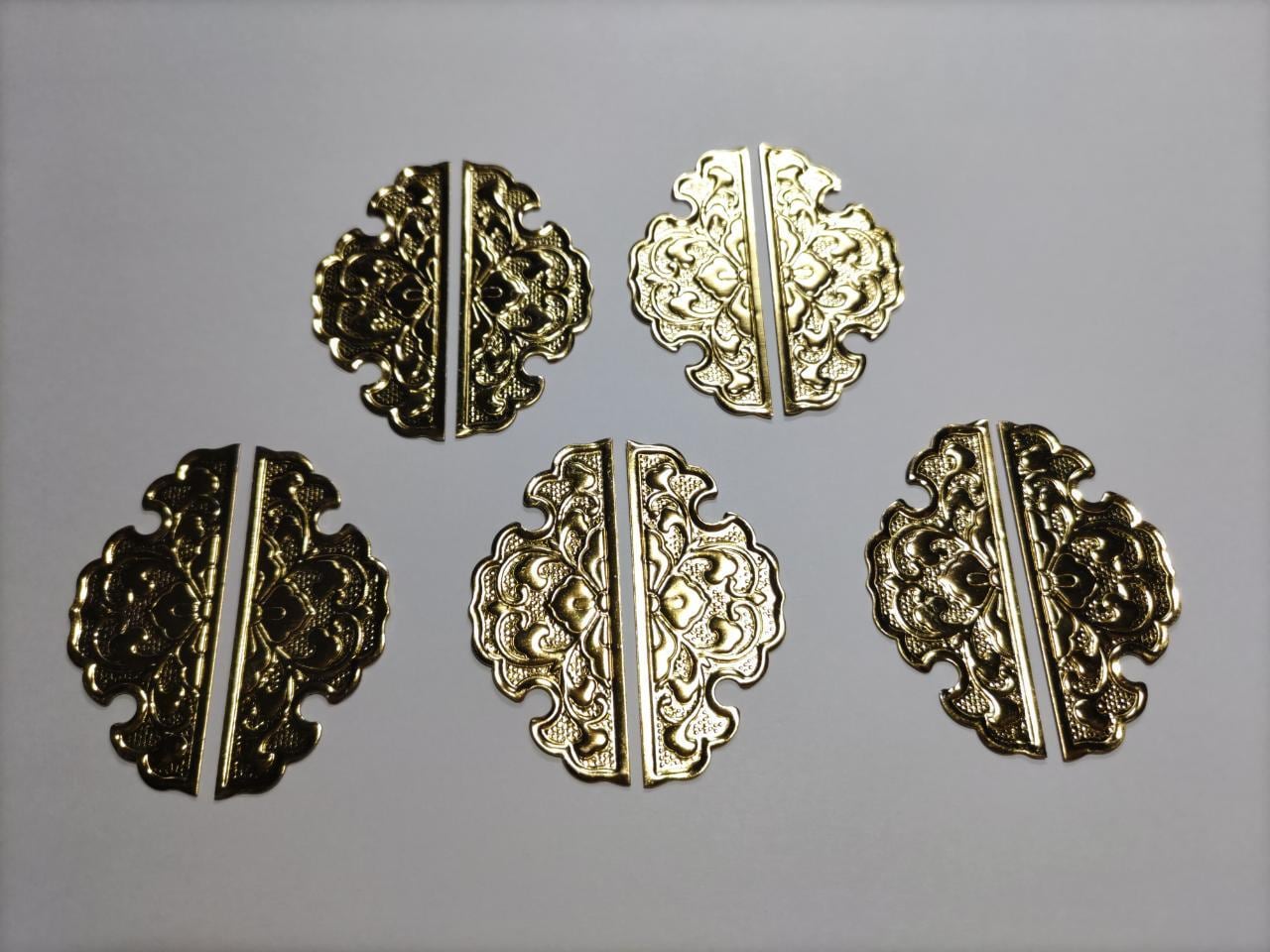 ☆50mmx 10枚【唐草真鍮金具】 仏具、神輿、山車、飾り真鍮金具