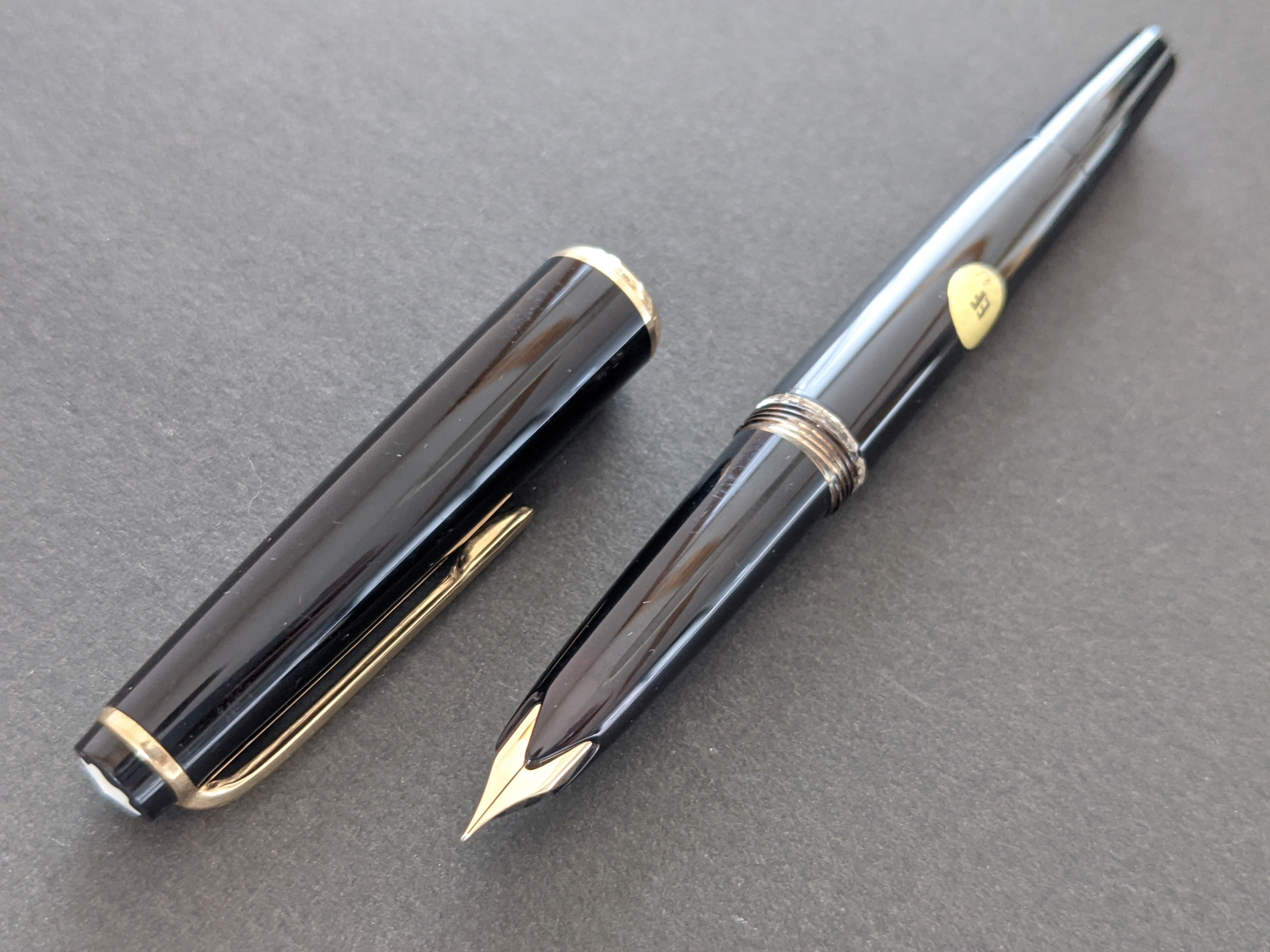 60s モンブラン No 32 MONTBLANC No 32 （極細字） 14K 02388