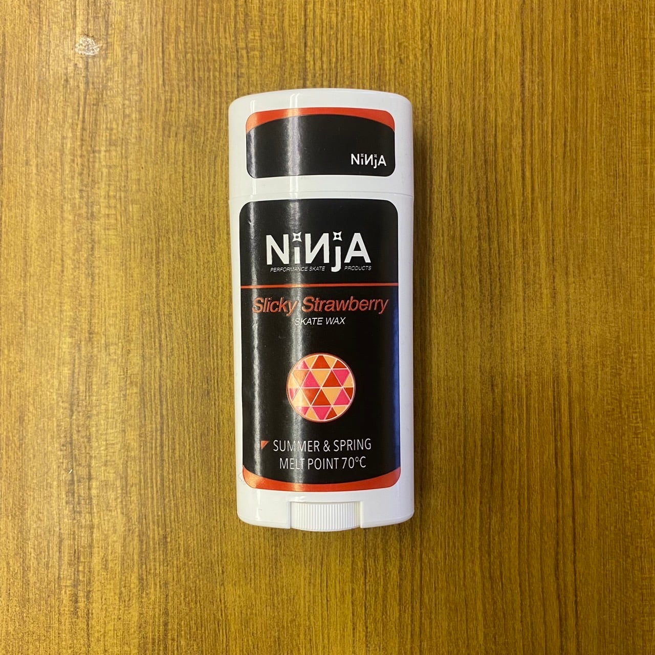 NINJA（ニンジャ）- SLICKY! STRAWBERRY WAX ワックス スケボー
