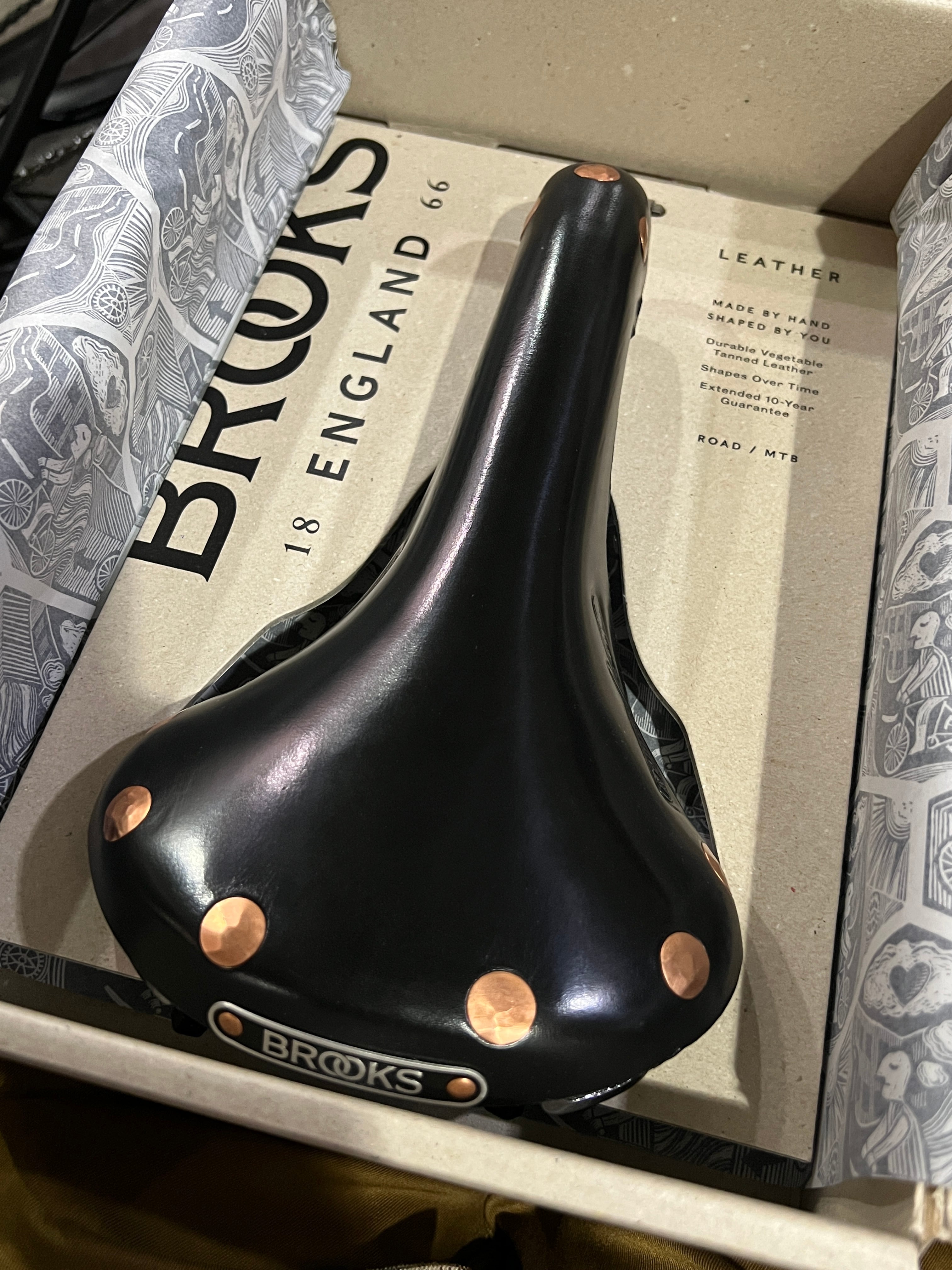 おすすめ】BROOKS ブルックス / SWIFT LEATHER SADDLE BLACK レザー