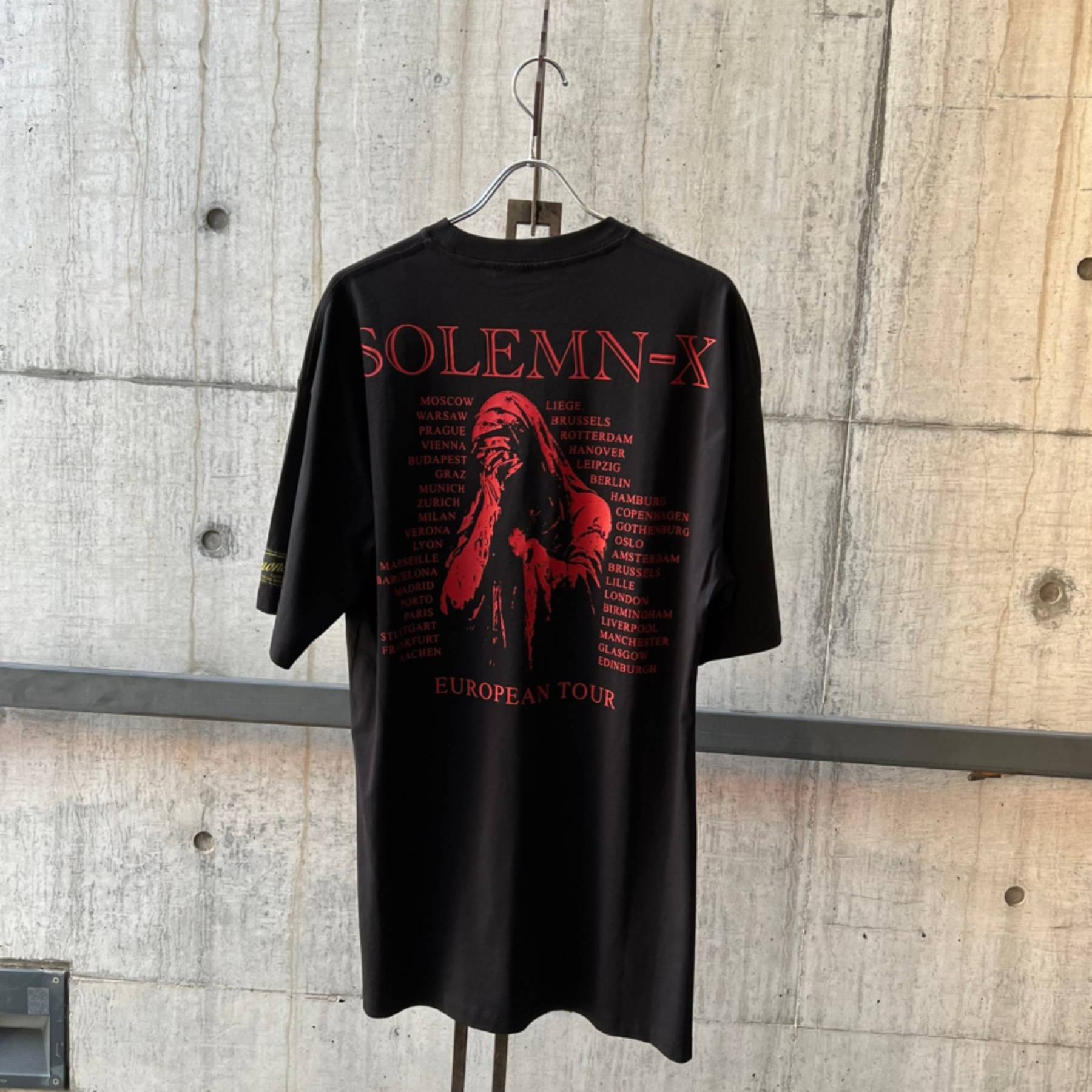 RAF SIMONS Oversized T-shirt Solemn-X BLACK | AYIN