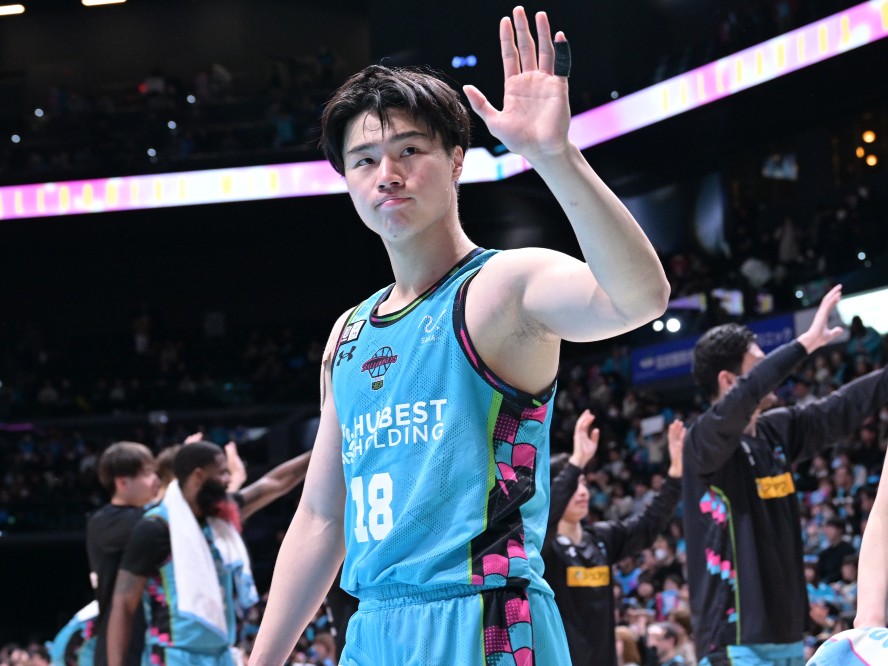 秋田ノーザンハピネッツのタナー・ライスナーが脳しんとうで戦線離脱