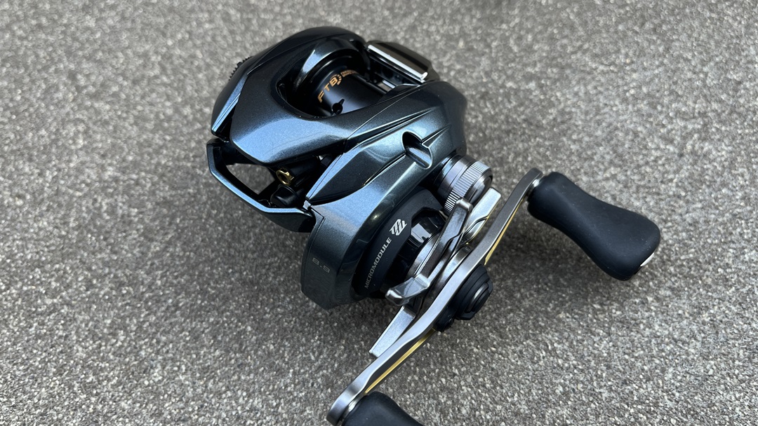 未使用】【左ハンドル】シマノ 22アルデバラン BFS XG SHIMANO