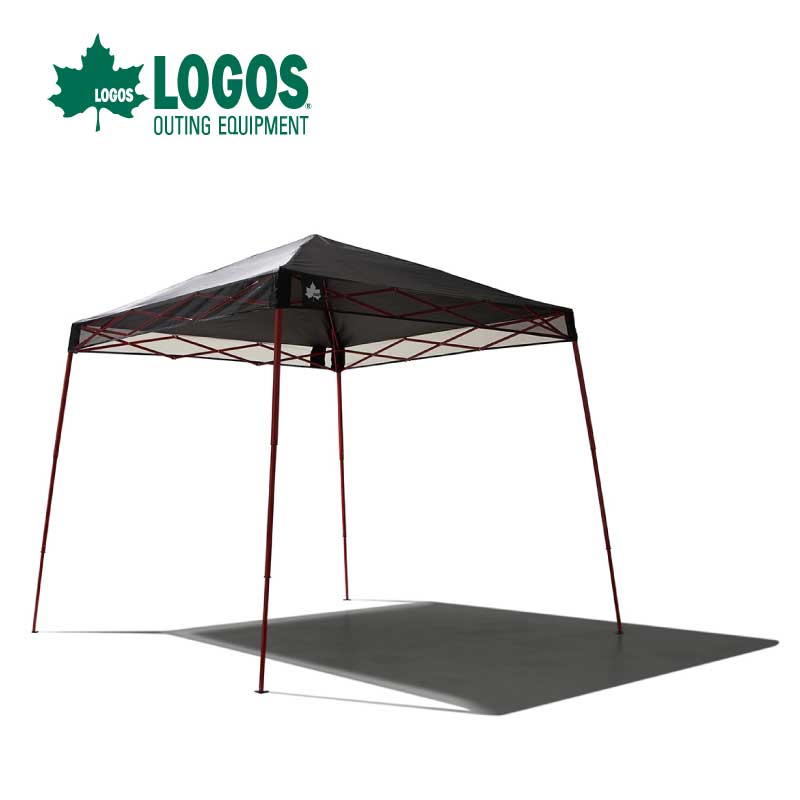 一度使用したLOGOSの紺色のタープです。収納ケース付きで持ち運びが楽