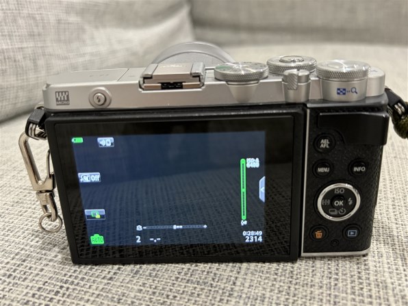 オリンパス OLYMPUS PEN E-P7 14-42mm EZレンズキット 価格比較 - 価格.com