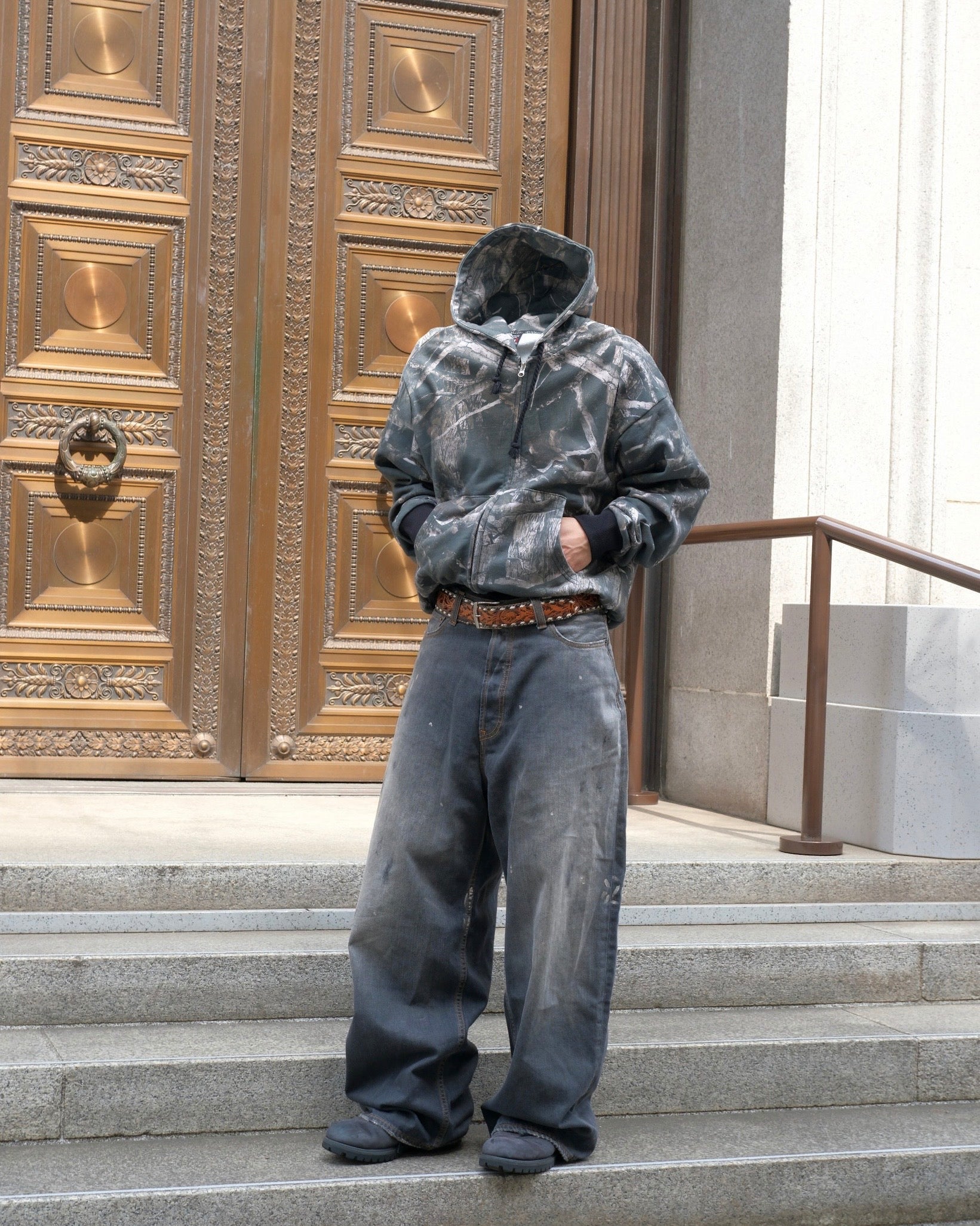 14.8oz camo Crop Zip Hoodie / Black – BELVET