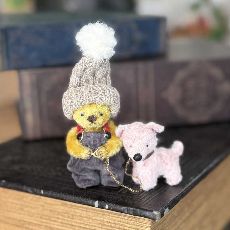 Saeri Bear 小町さえり – Bear Fruit Café